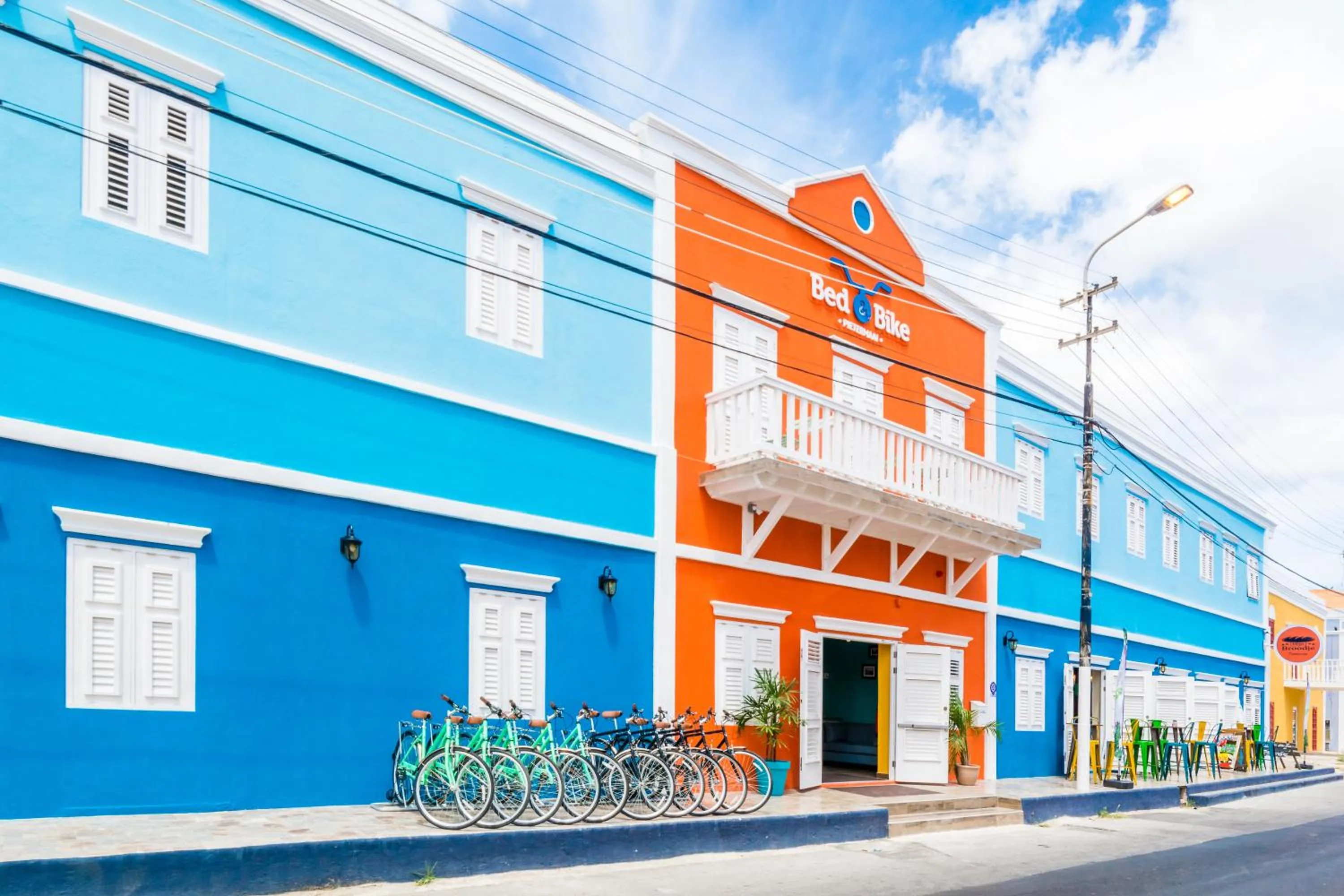Bed & Bike Curacao - Pietermaai