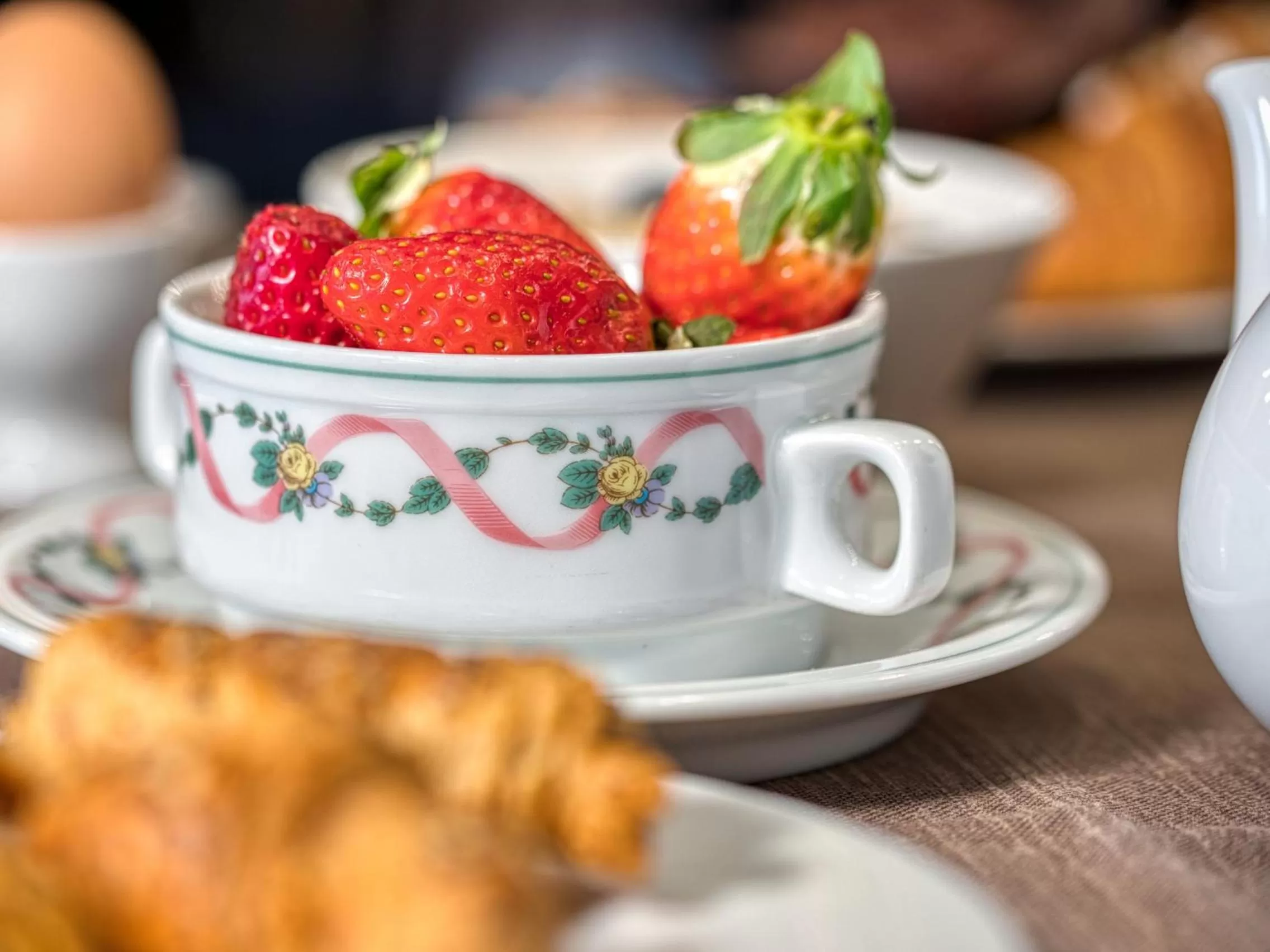 Breakfast in Hotel Piroscafo