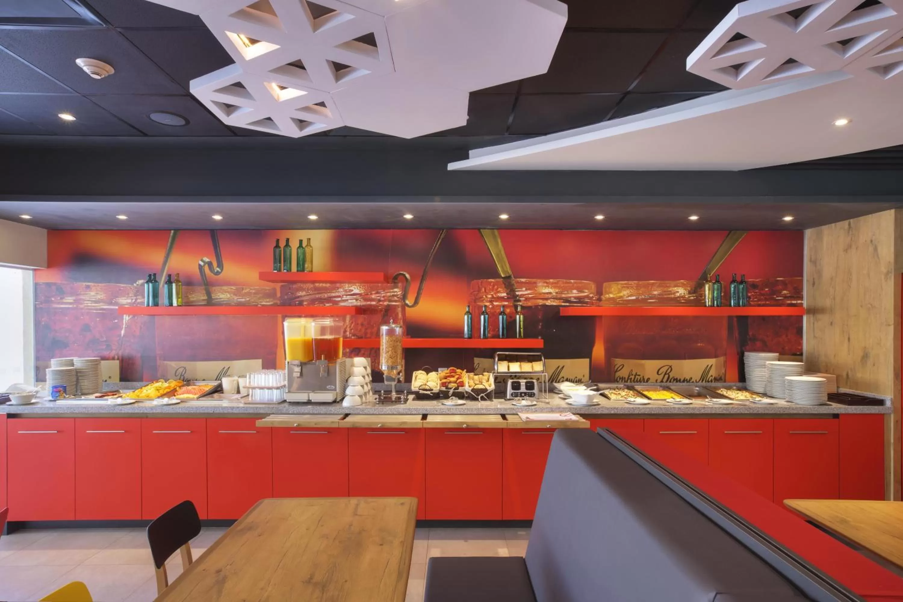 Restaurant/places to eat in Ibis Guadalajara Expo