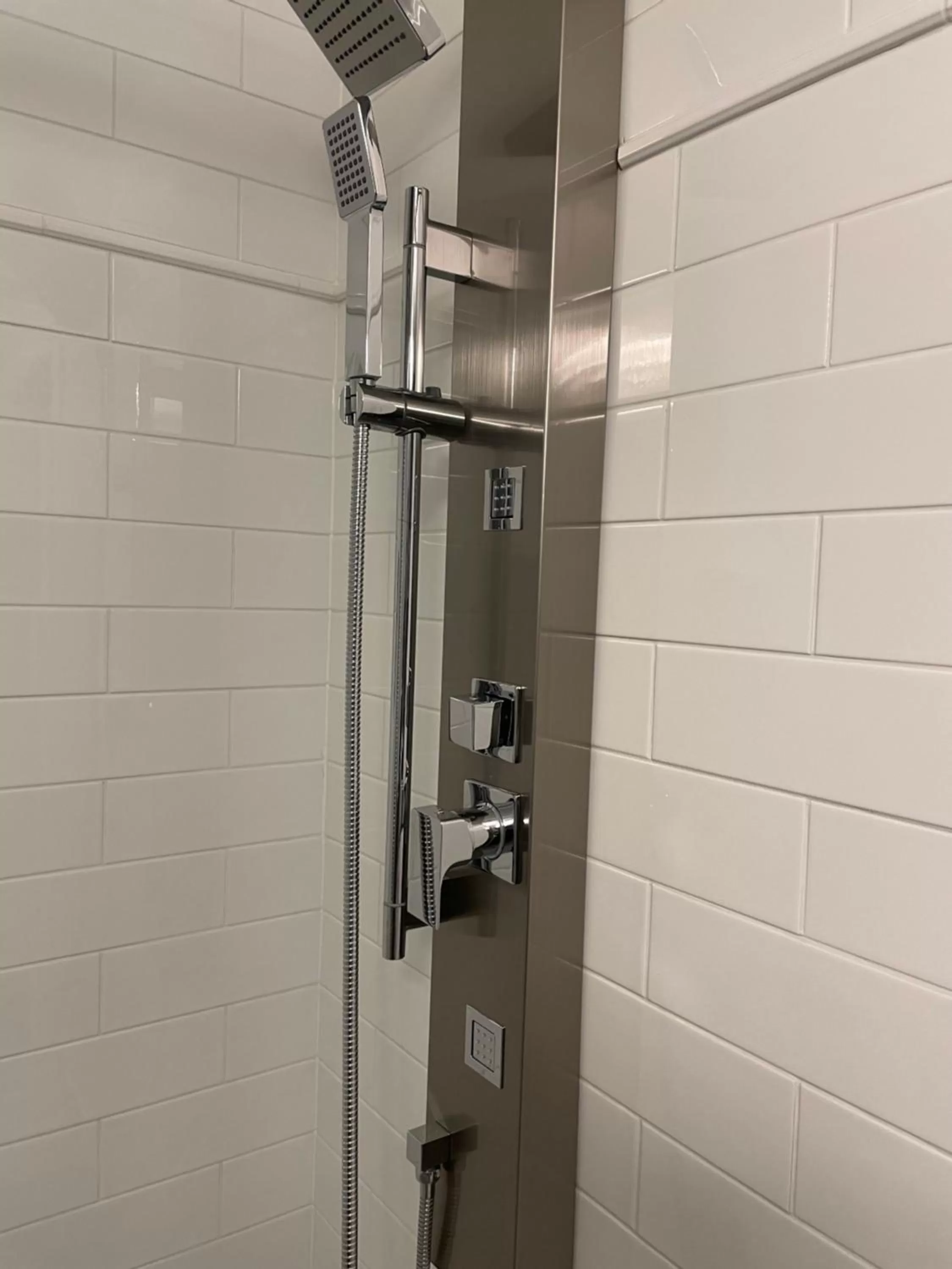 Bathroom in Bumblebee Bight Inn