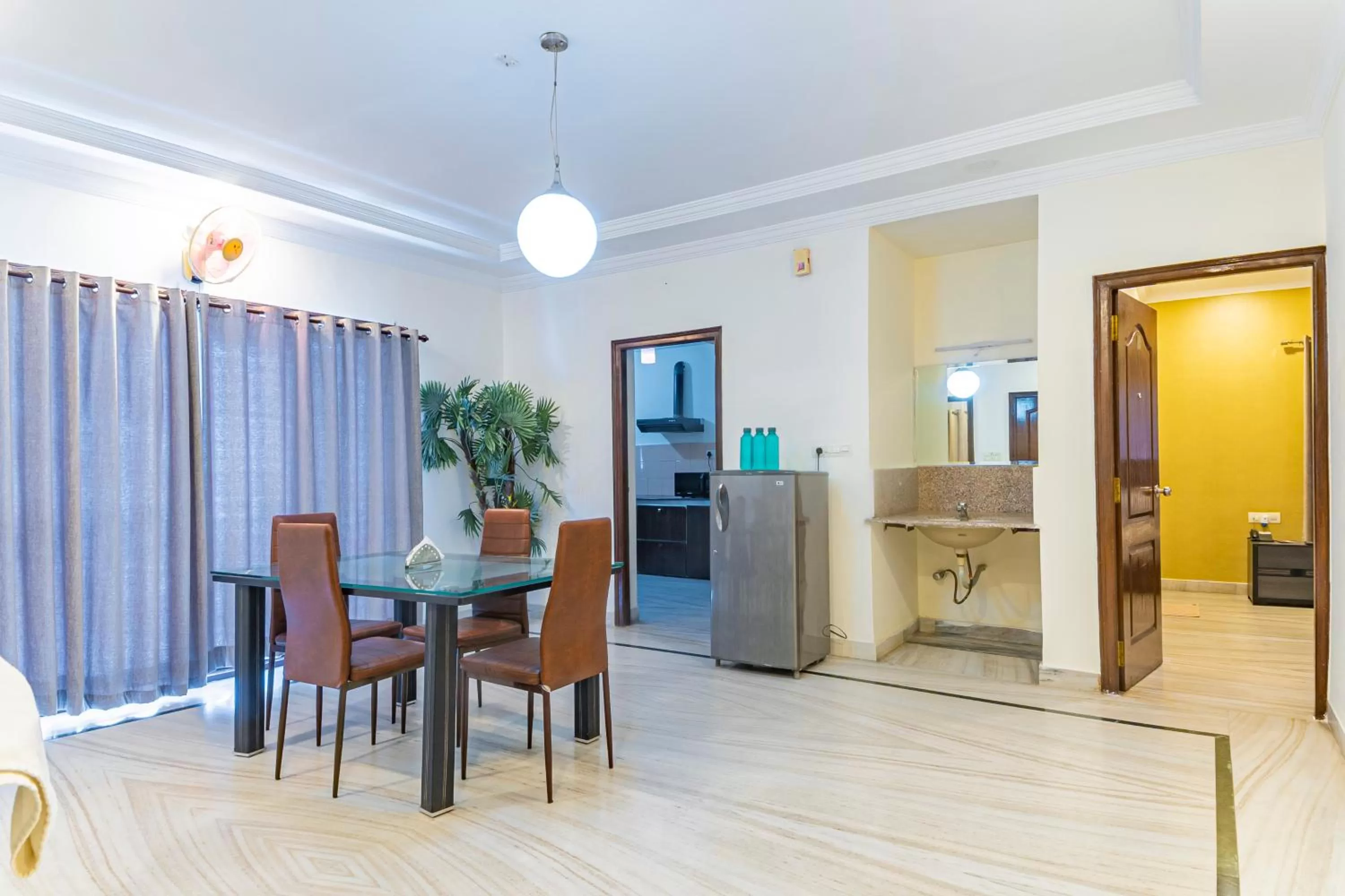 Dining area in Hotel Athome & Serviced Apartments by Deccan Serai Hotels