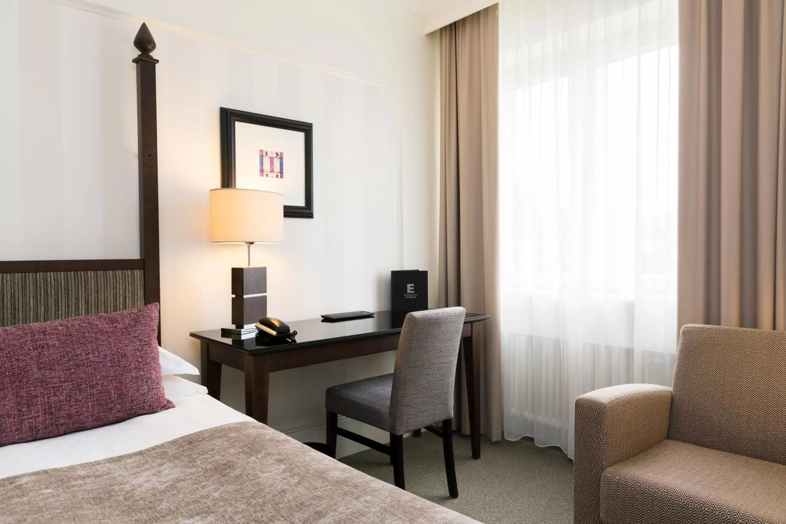 Bedroom, Bed in Elite Park Avenue Hotel