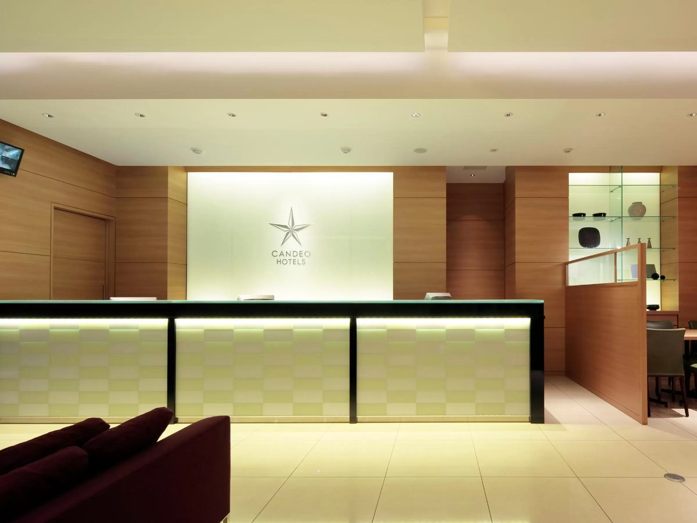 Lobby or reception in Candeo Hotels Handa