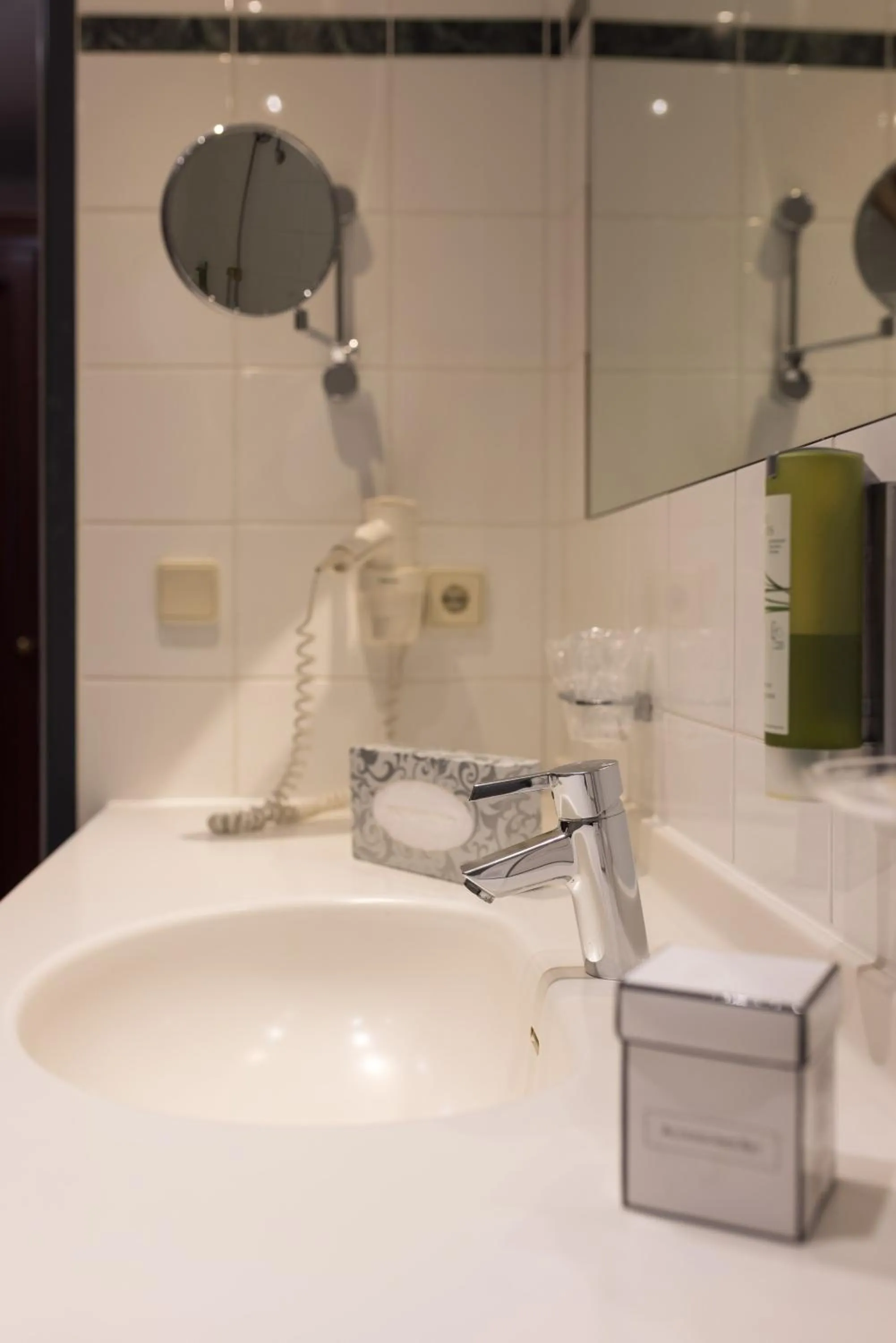 Bathroom in MANNI das Hotel