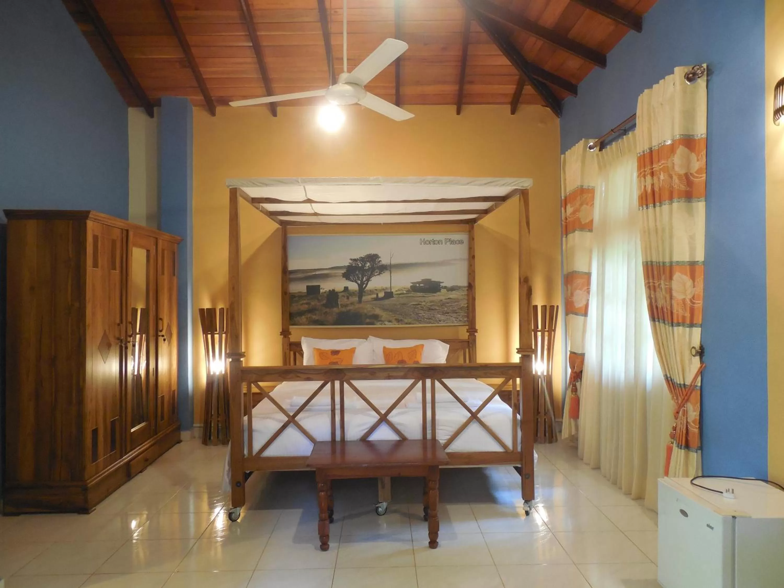 Photo of the whole room, Room Photo in Le leopard d 'argent