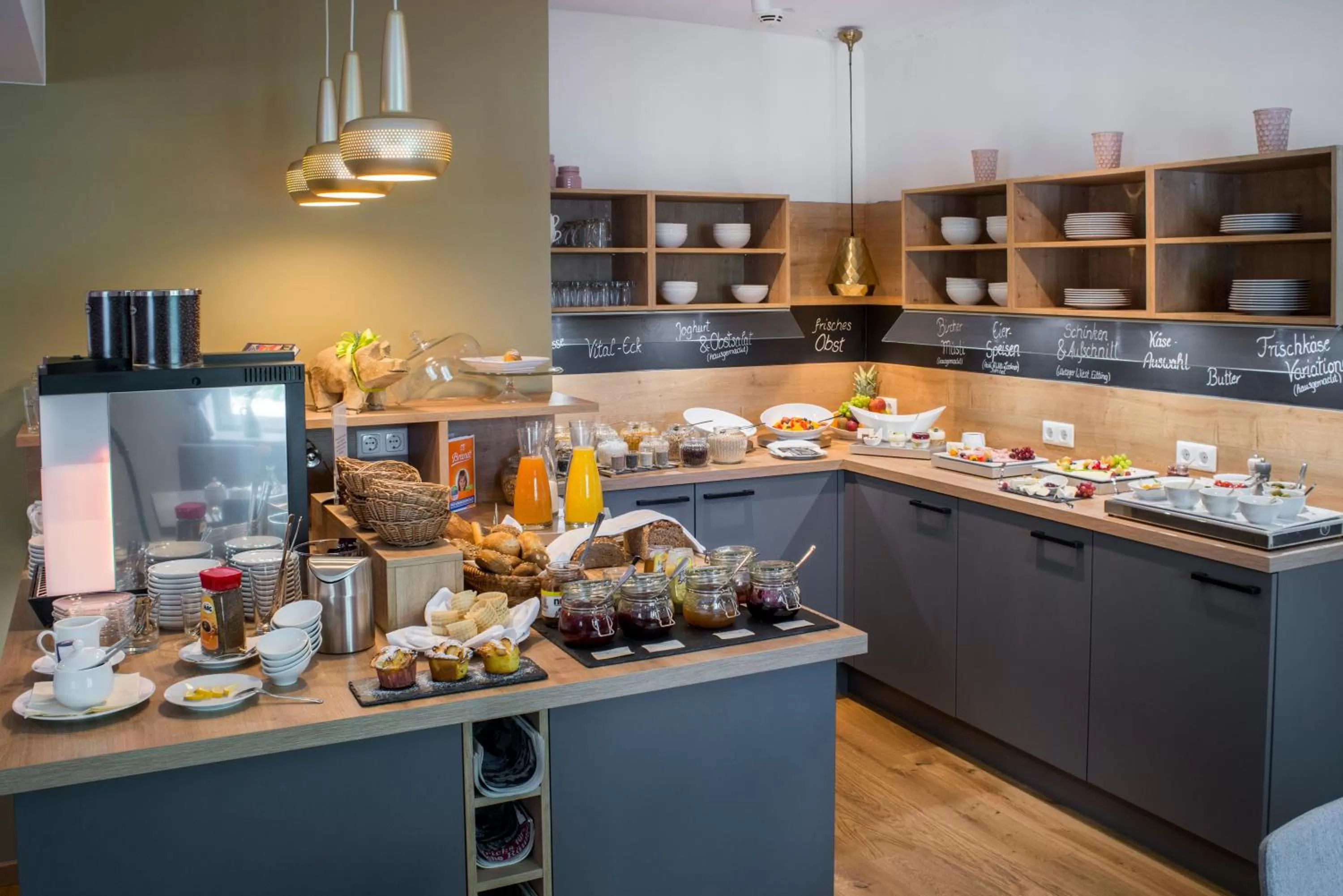 Buffet breakfast in Wailtl Hotel