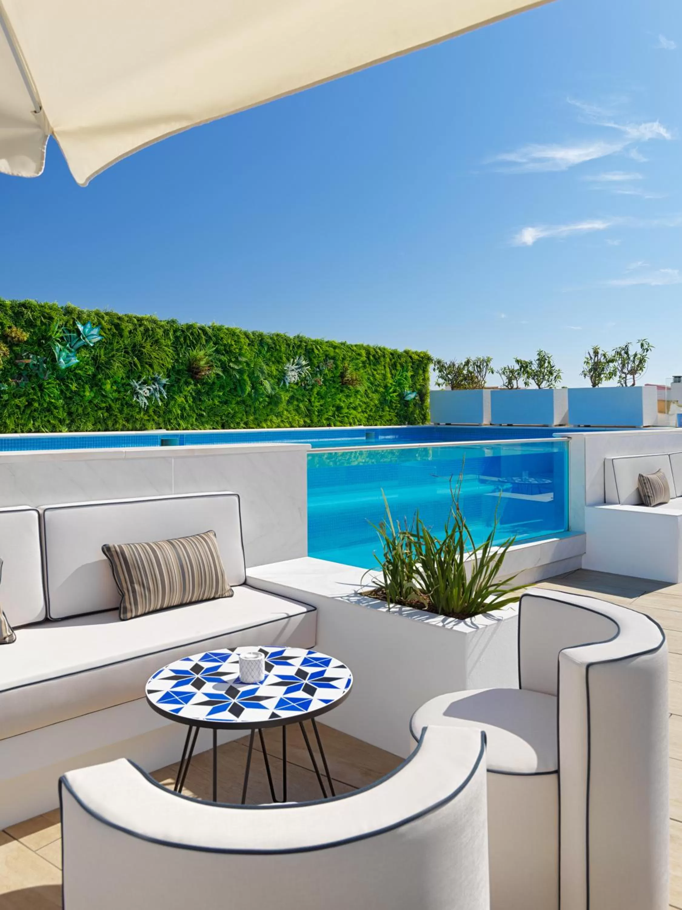 Swimming pool in H10 Casa de la Plata