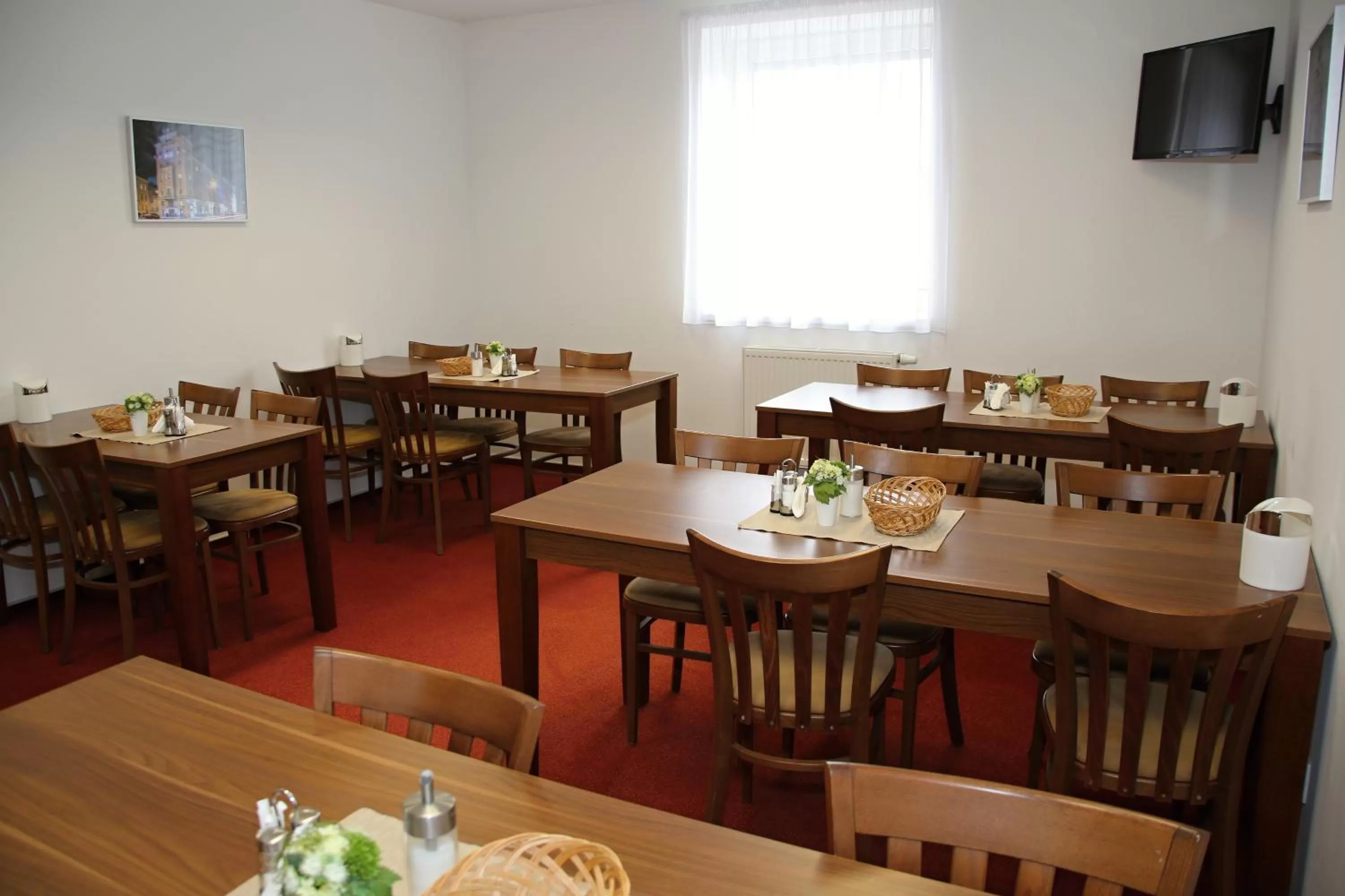 Buffet breakfast in Hotel Palác