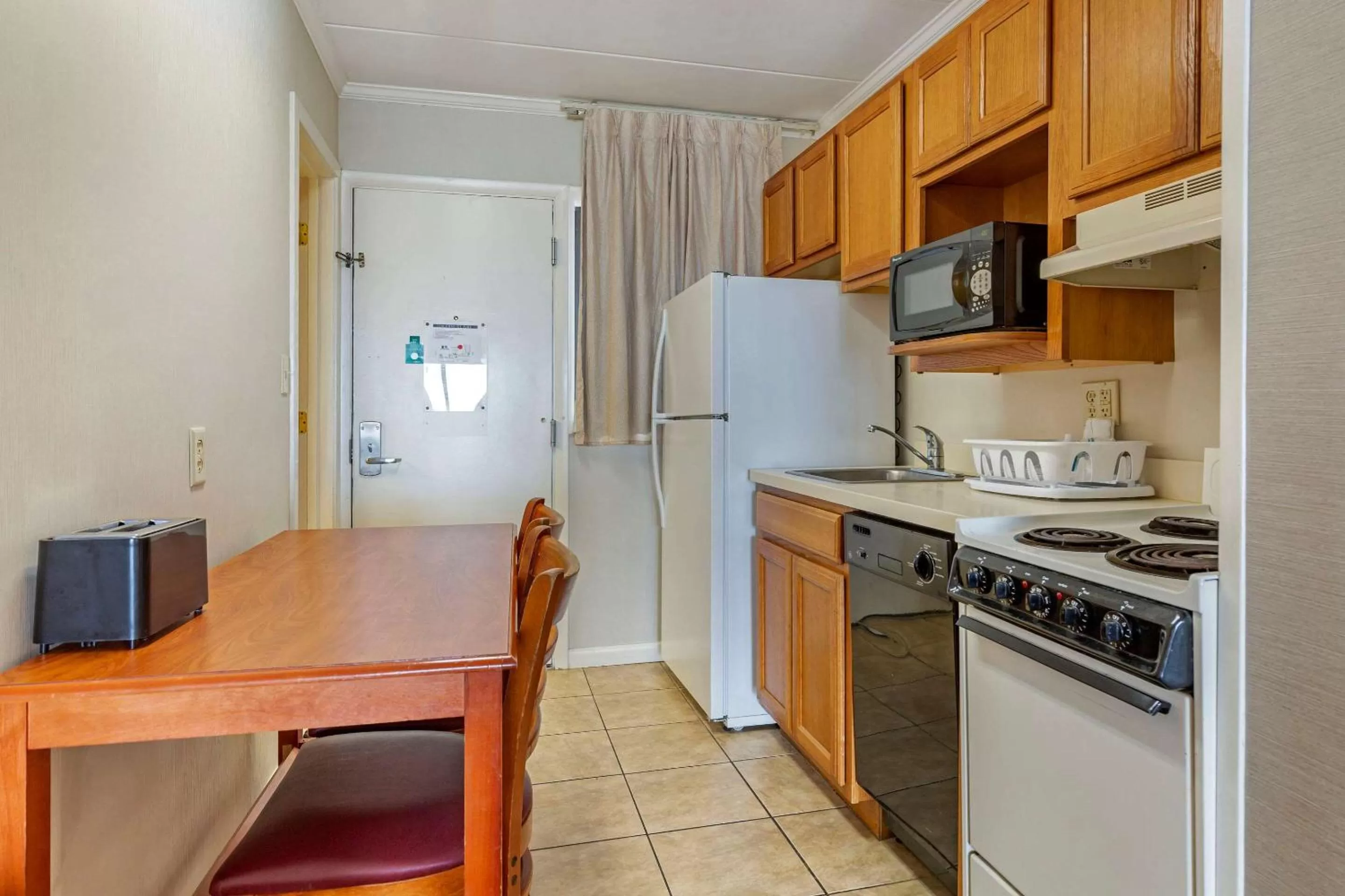 Photo of the whole room in Quality Inn Boardwalk