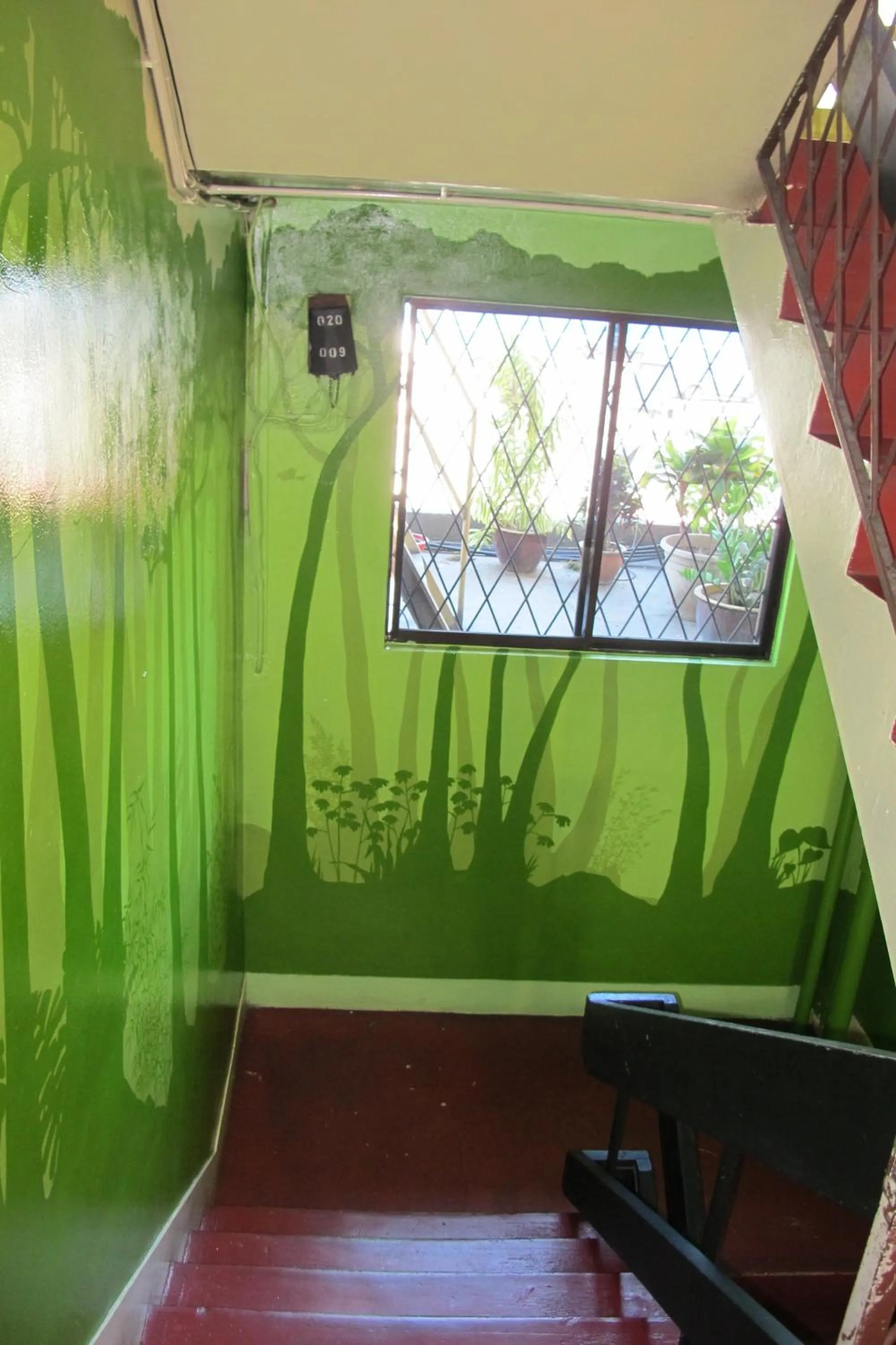 Facade/entrance in Akinabalu Youth Hostel