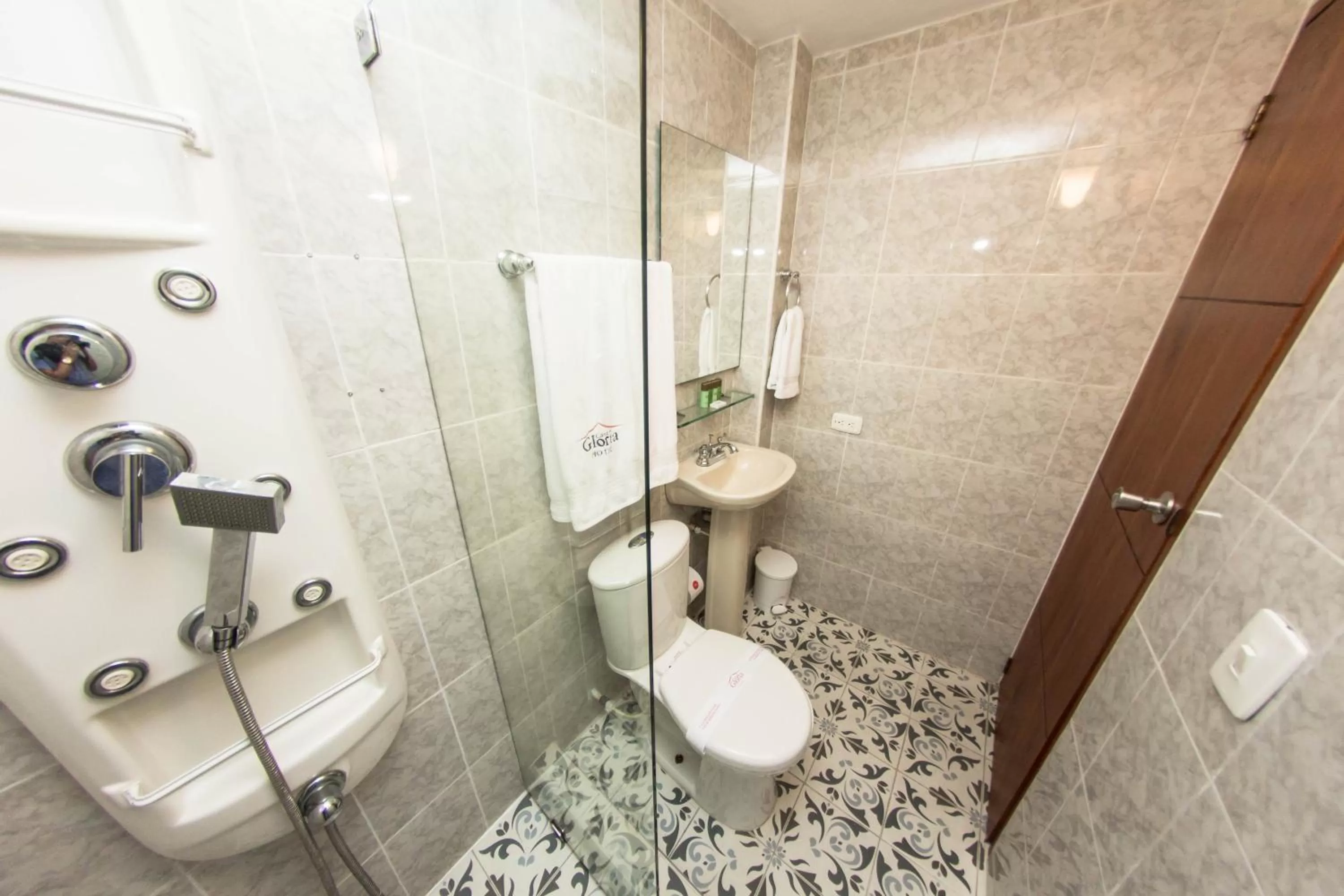 Shower, Bathroom in Hotel Casa Gloria Boutique