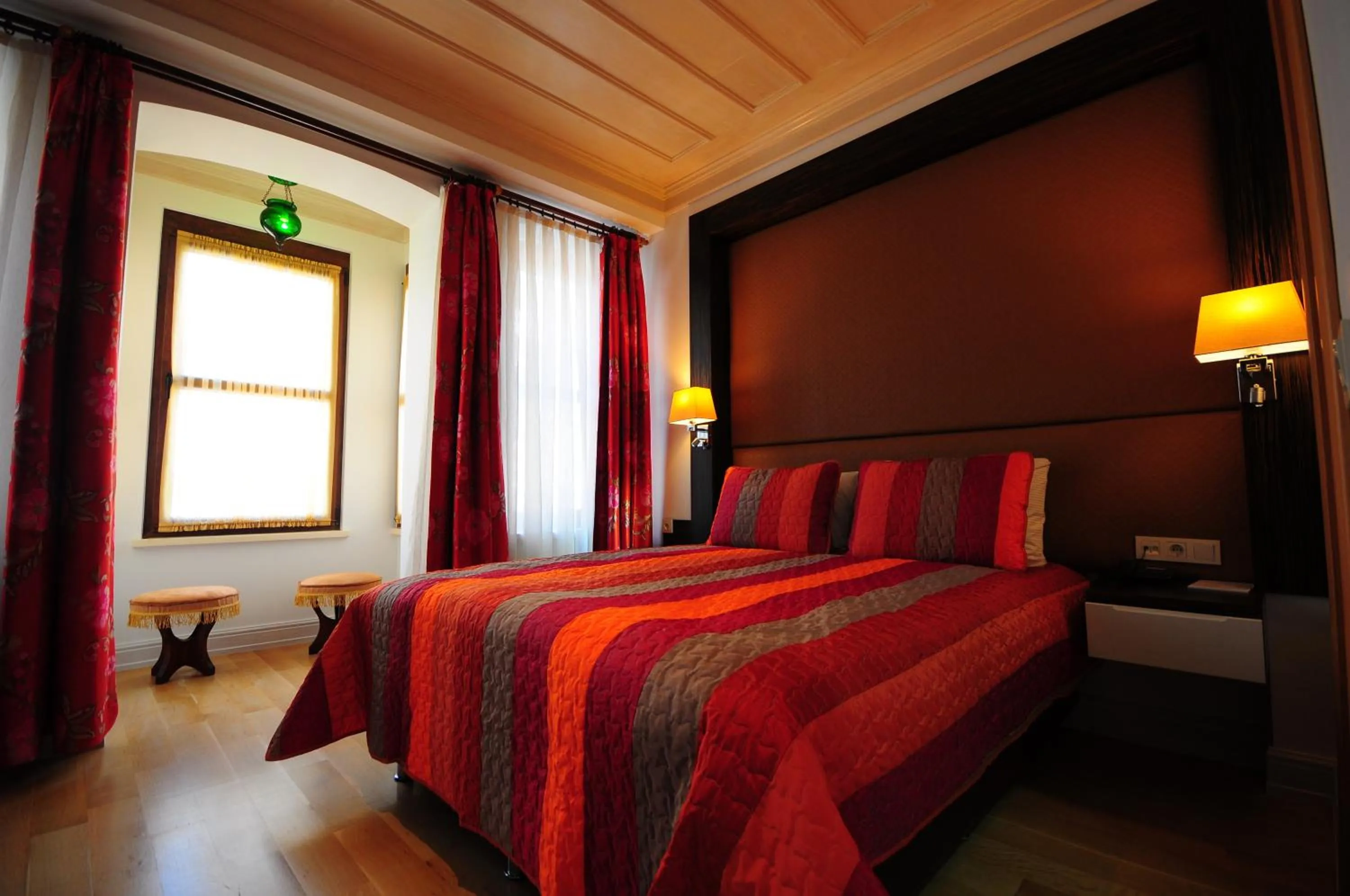Bed in Ottopera Hotel