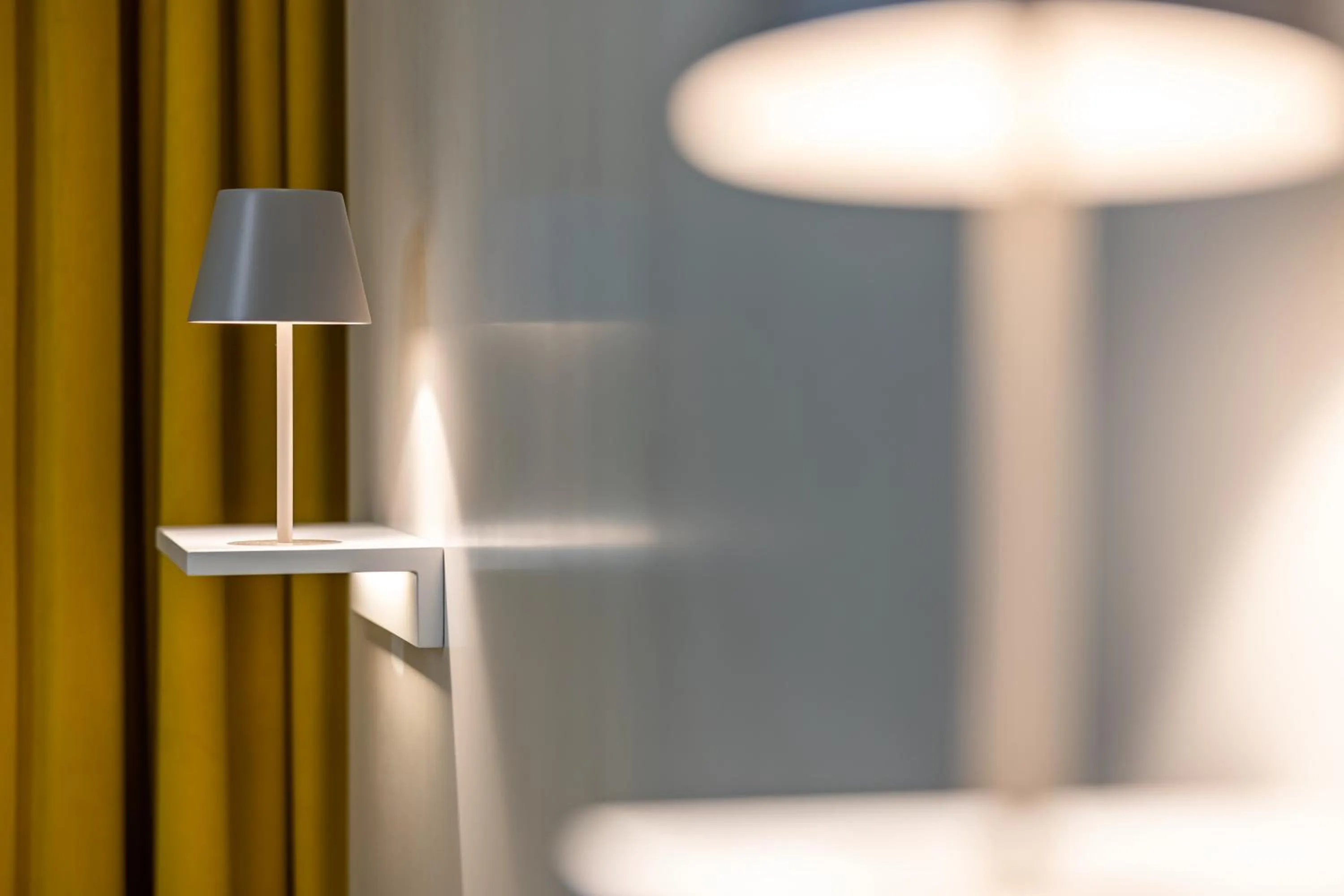 Photo of the whole room in The New Yorker Hotel Köln-Messe