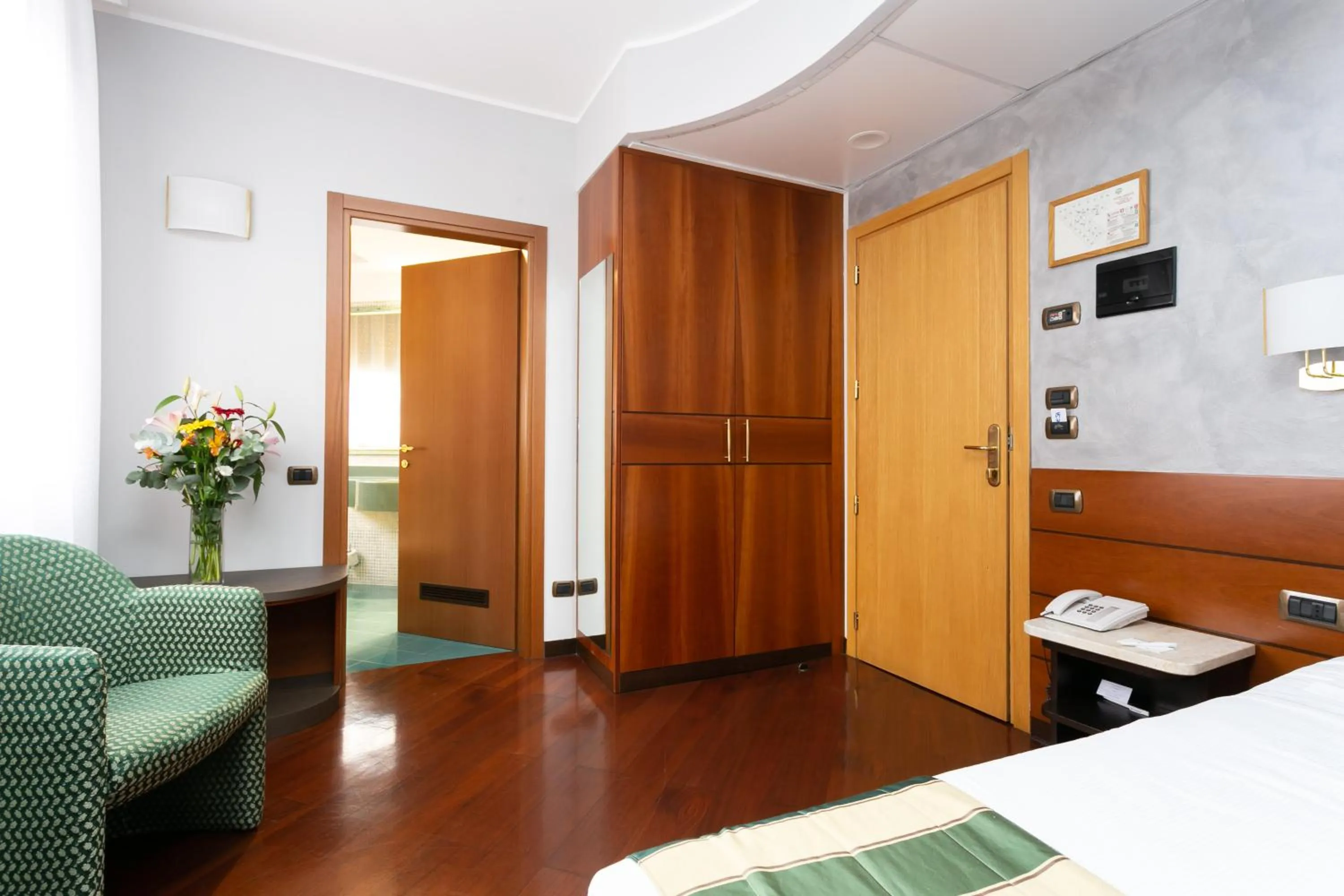 Bedroom in Hotel Mirage Sure Hotel Collection by Best Western