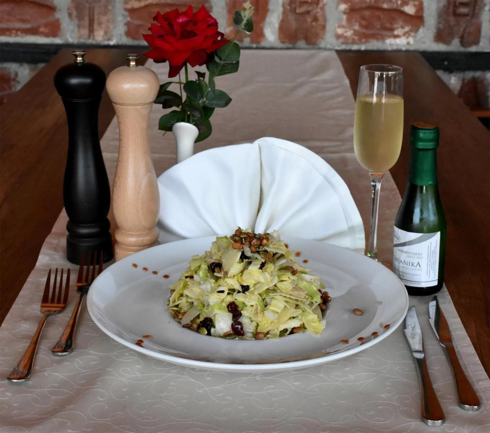 Hotel and winery LOZAR