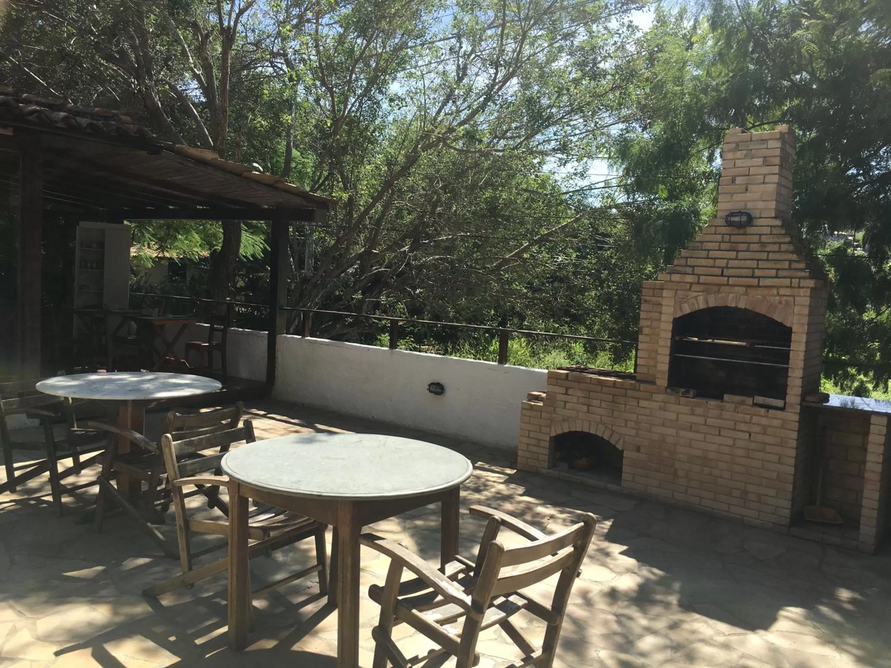 BBQ facilities in Pousada Saint Germain