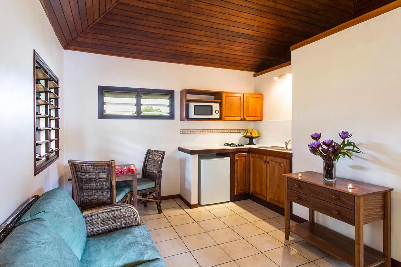 Living room in Poppy's on the Lagoon