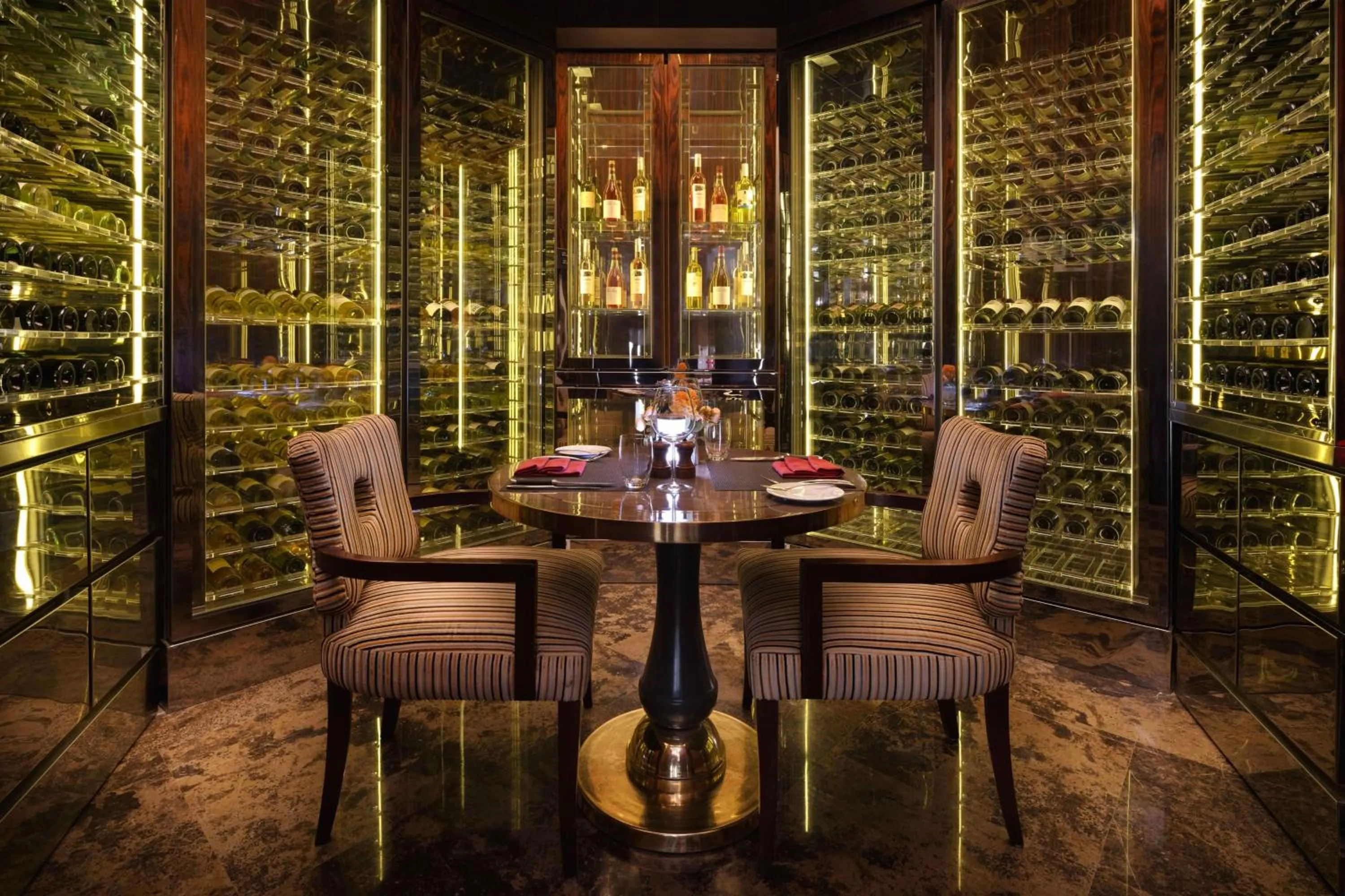 Restaurant/places to eat in Sheraton Oman Hotel