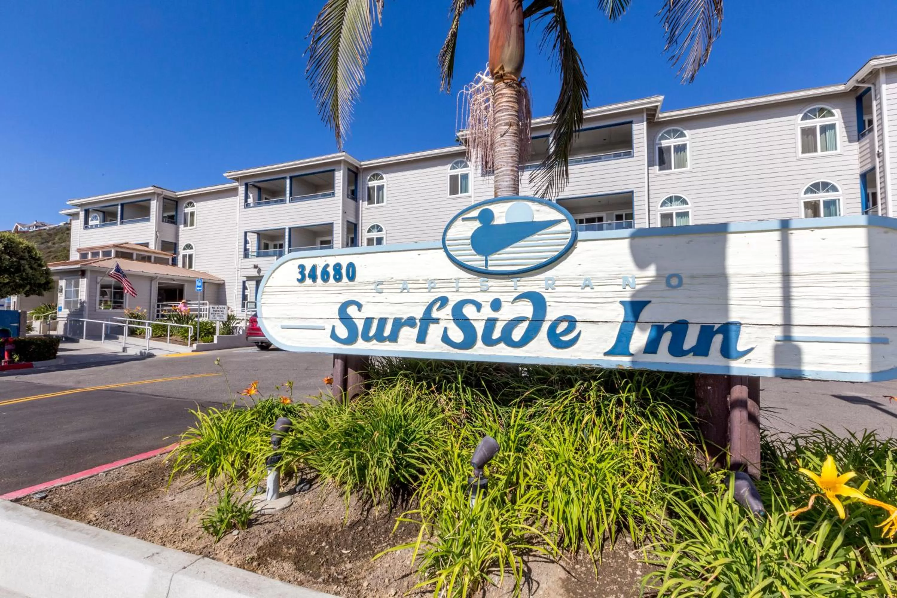 Facade/entrance in Capistrano SurfSide Inn