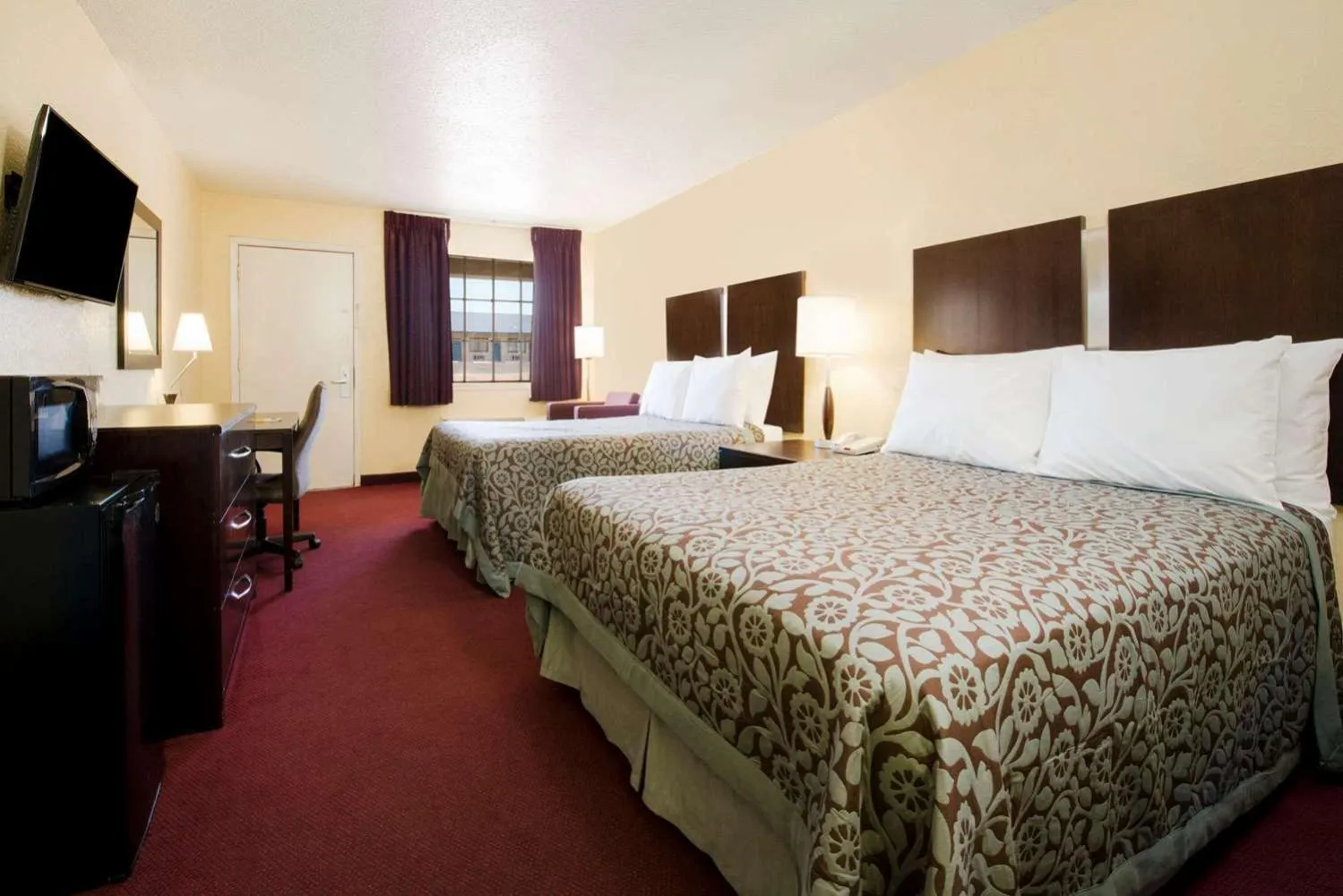 Photo of the whole room, Bed in Quality Inn Eastland I-20