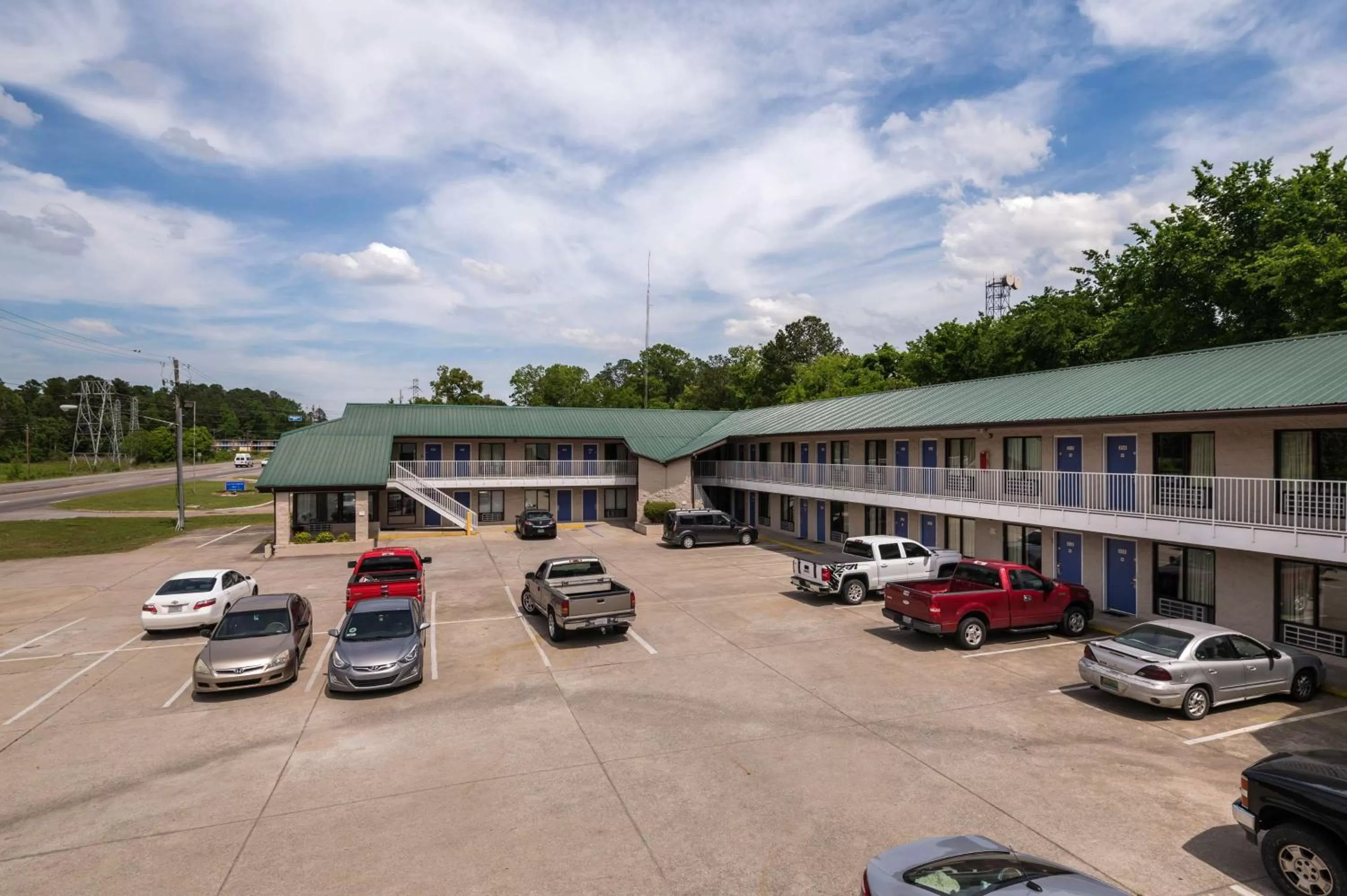 Property building in Motel 6-Attalla, AL