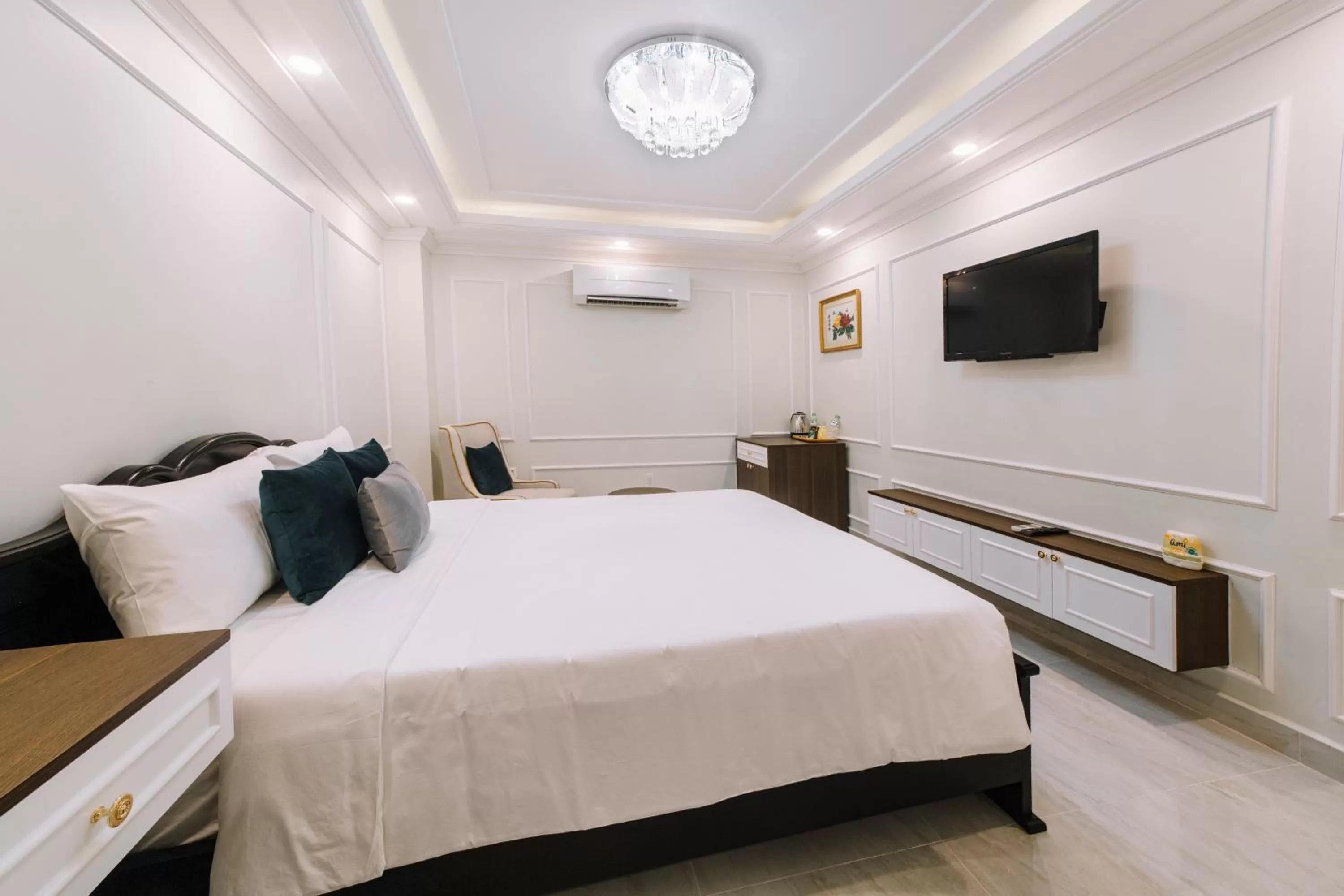 Bed in Saigon Hanoi Central Hotel