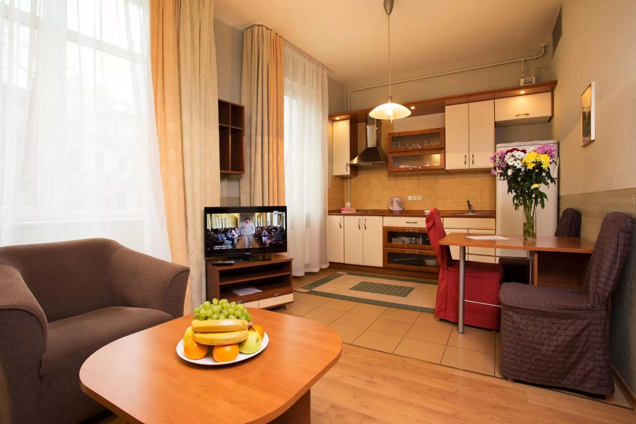 Day, Kitchen/Kitchenette in Arcada Apartments
