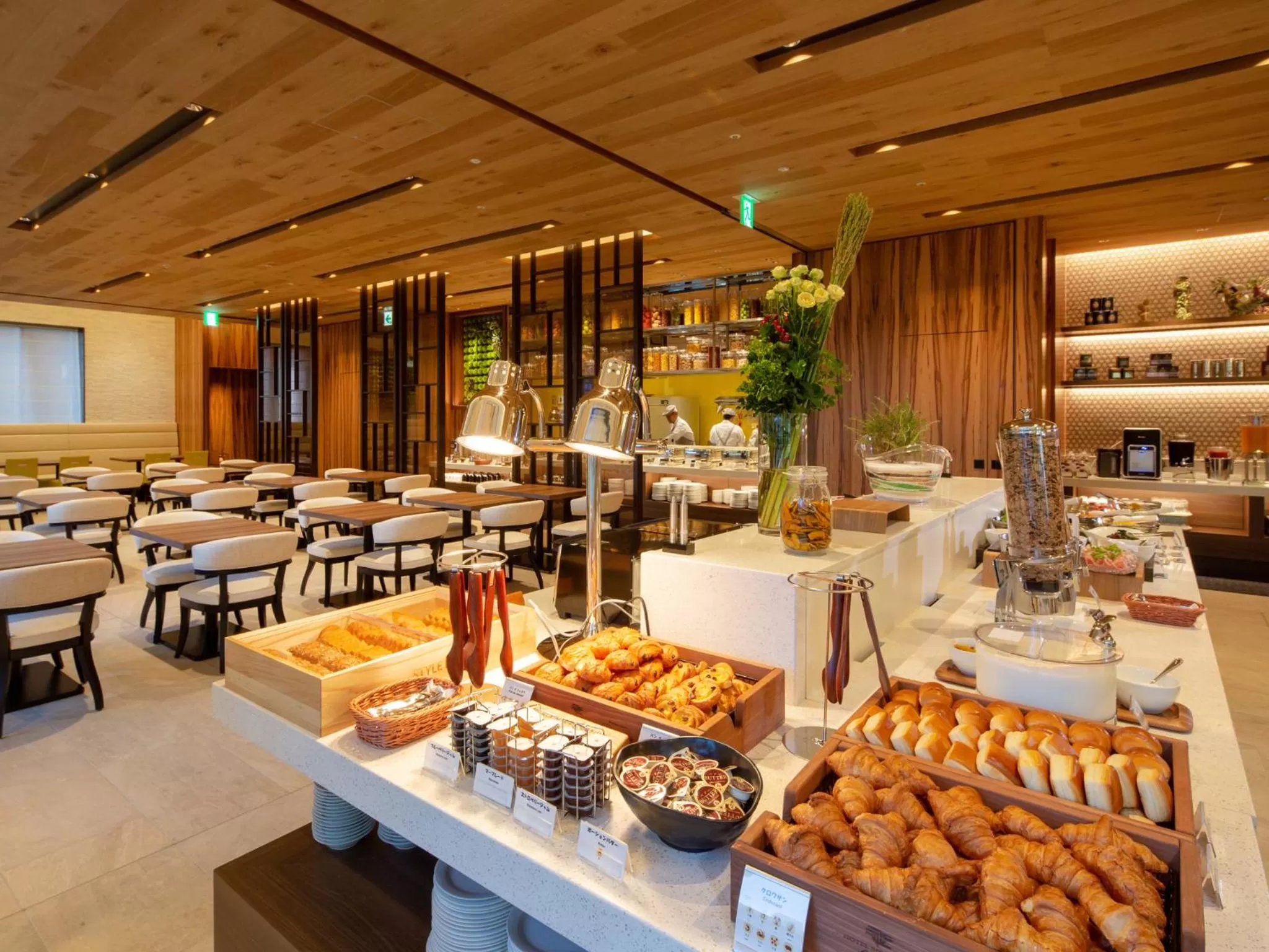 Restaurant/places to eat in Hotel Monterey Le Frere Osaka