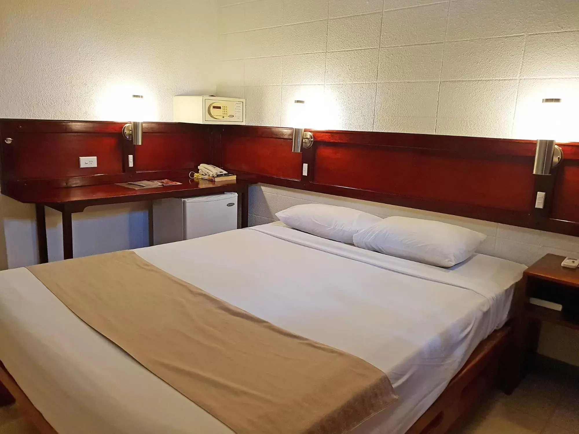 Small Queen Room in Fiji Gateway Hotel Small Queen Room in Fiji Gateway Hotel