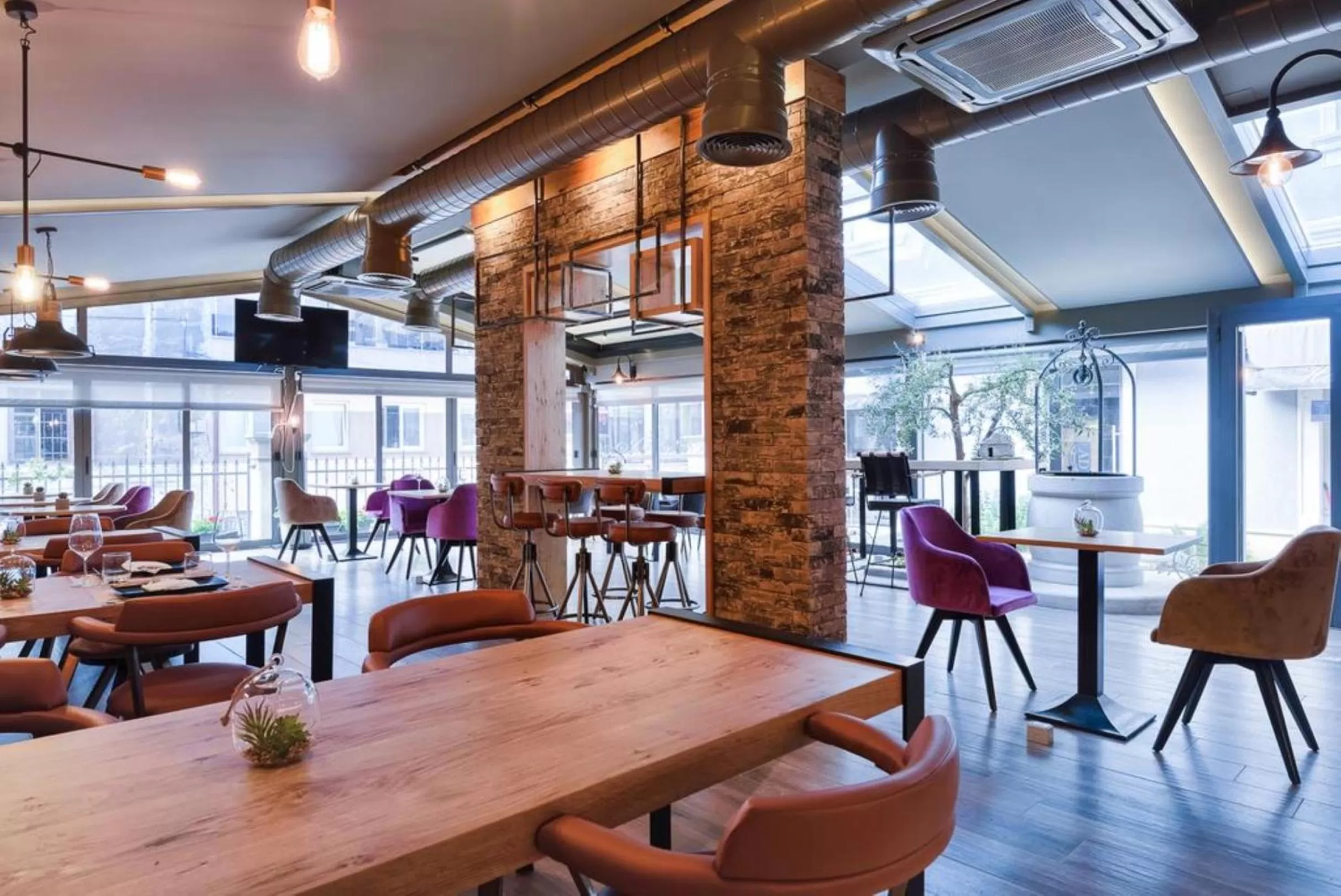 Restaurant/places to eat in Hotel Galija