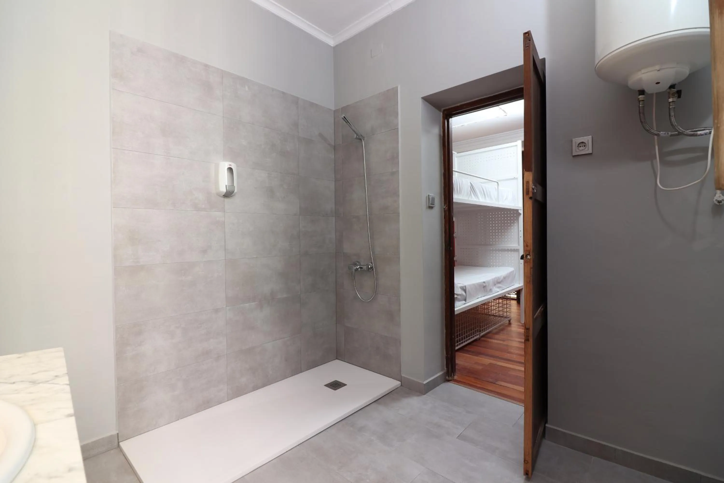 Bed in Feel Hostels City Center