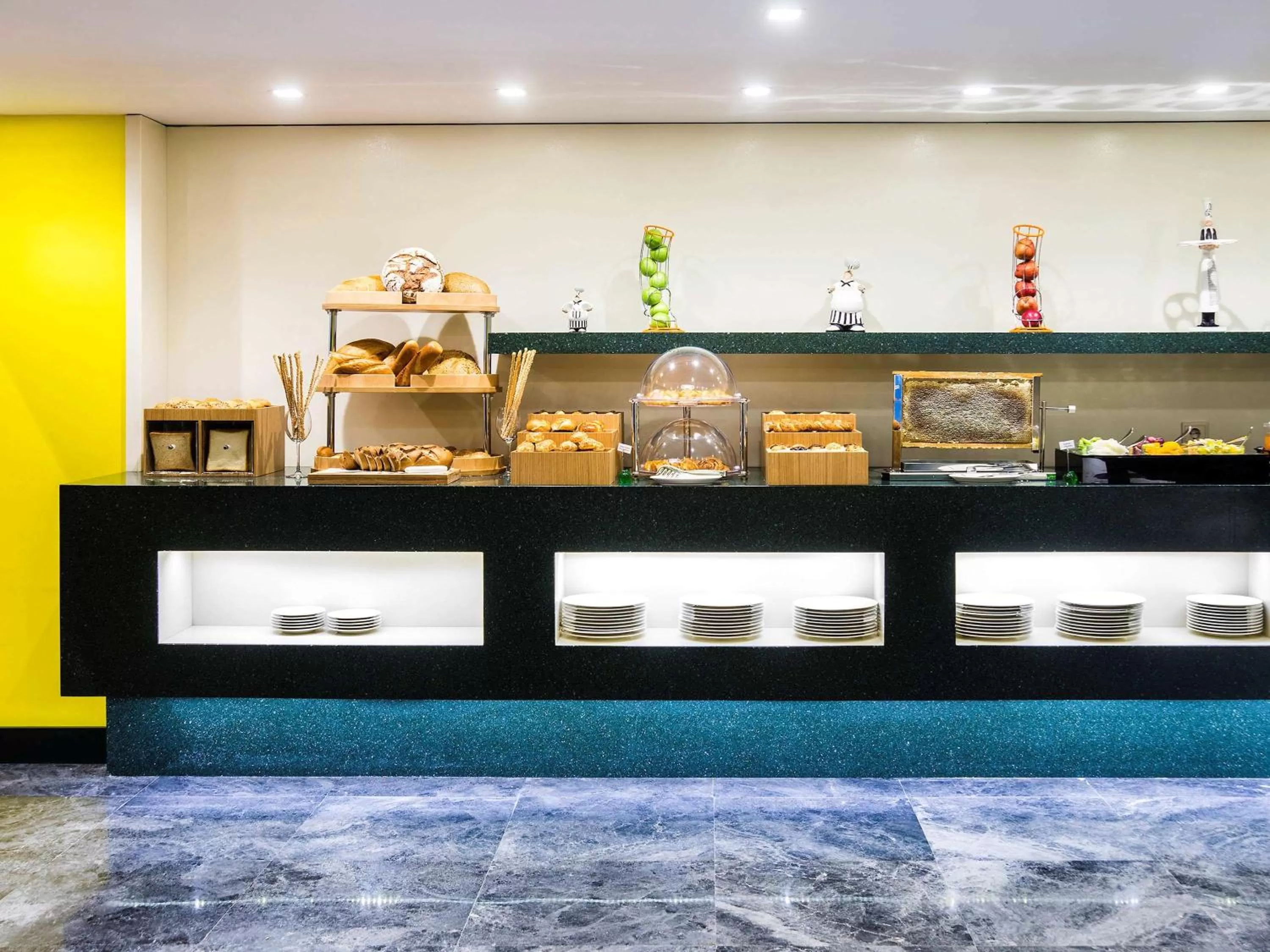 Restaurant/places to eat in The Elysium Styles Taksim