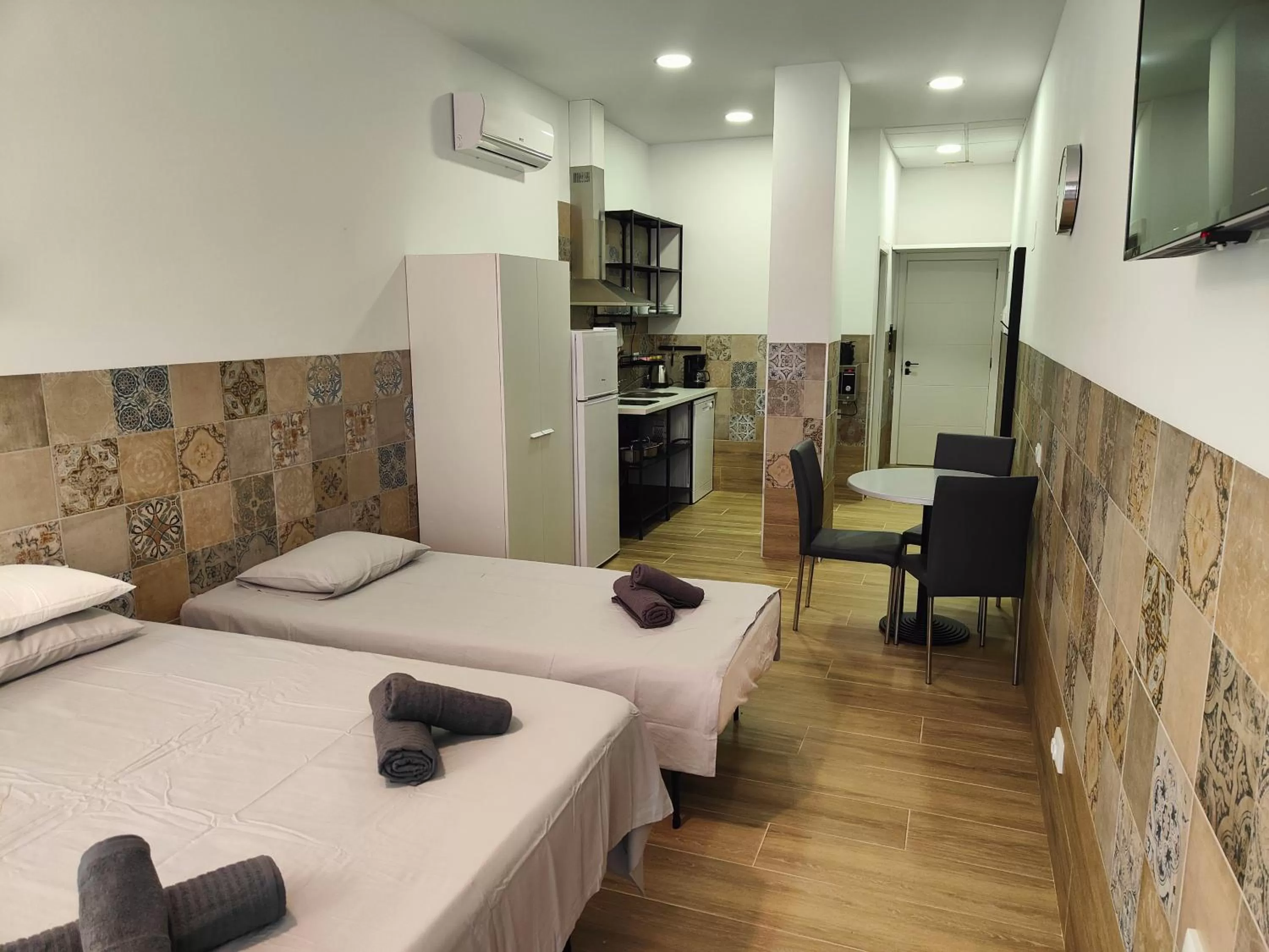 Photo of the whole room, Bed in Hotel Apartamentos Pueblo Mar