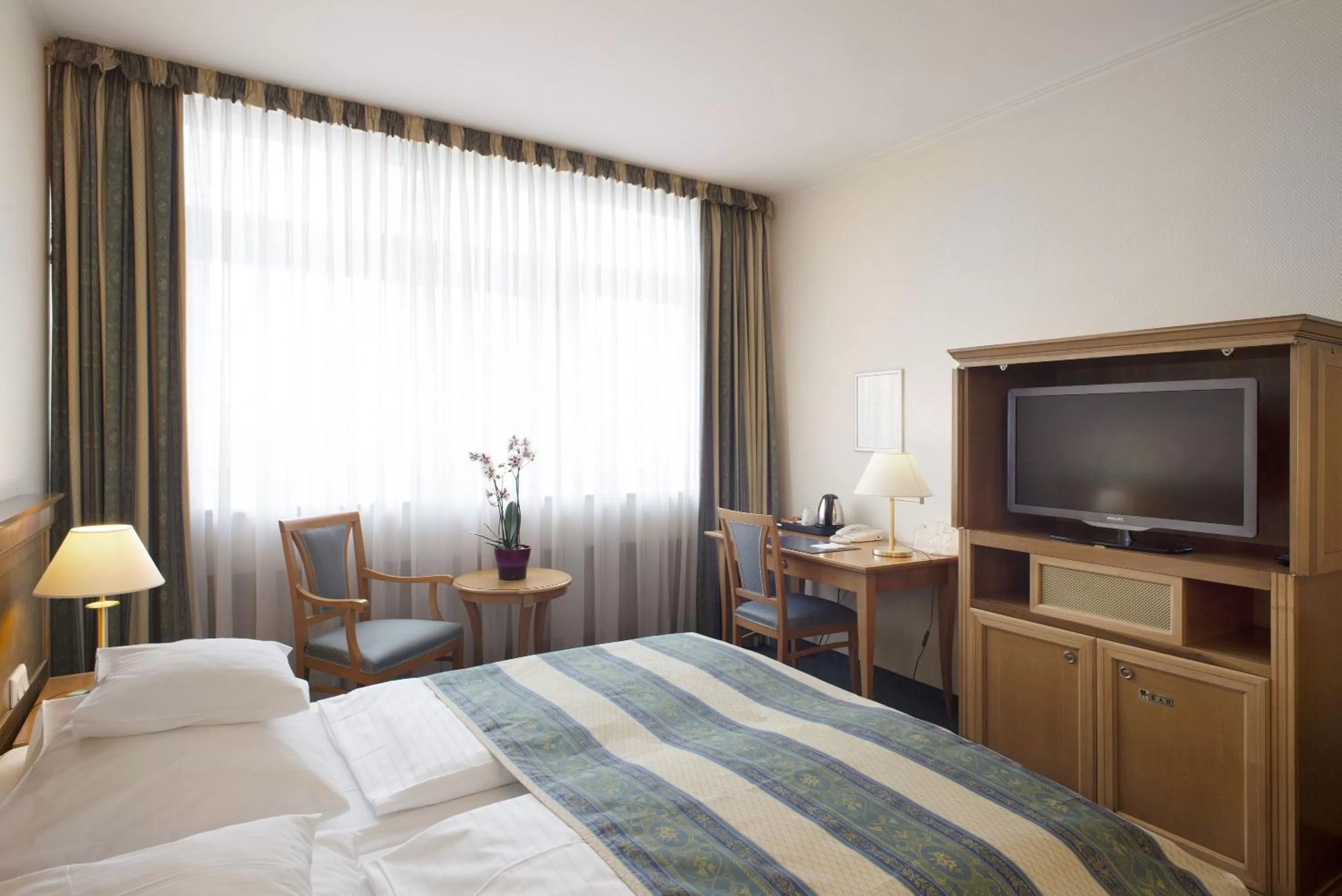 Standard Double or Twin Room in Hollywood Media Hotel am Kurfürstendamm