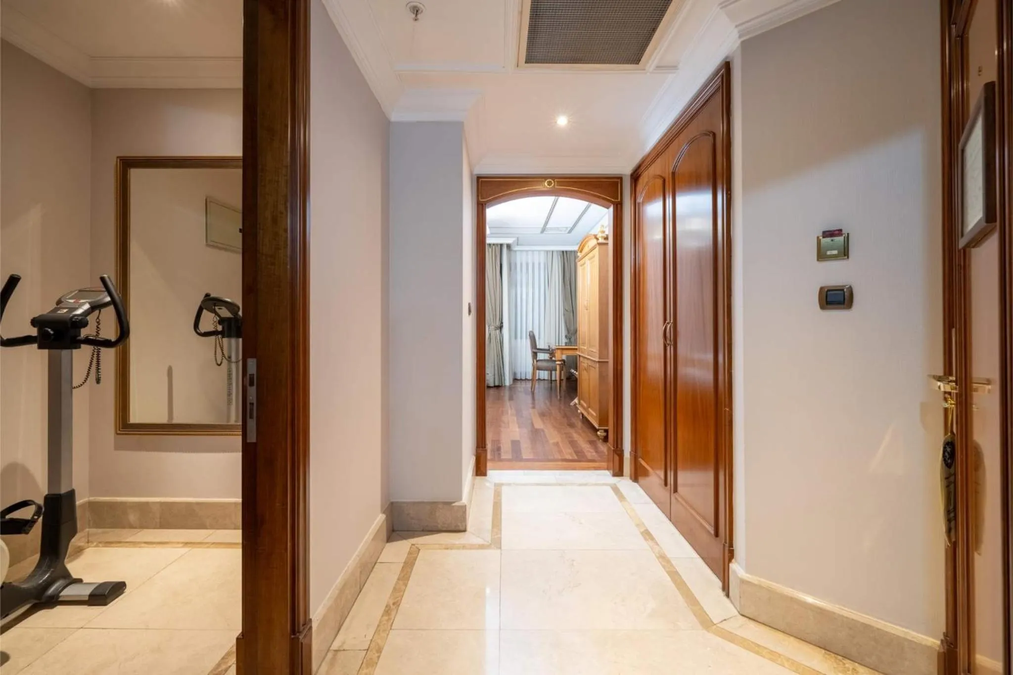 Fitness centre/facilities in The Central Palace Taksim