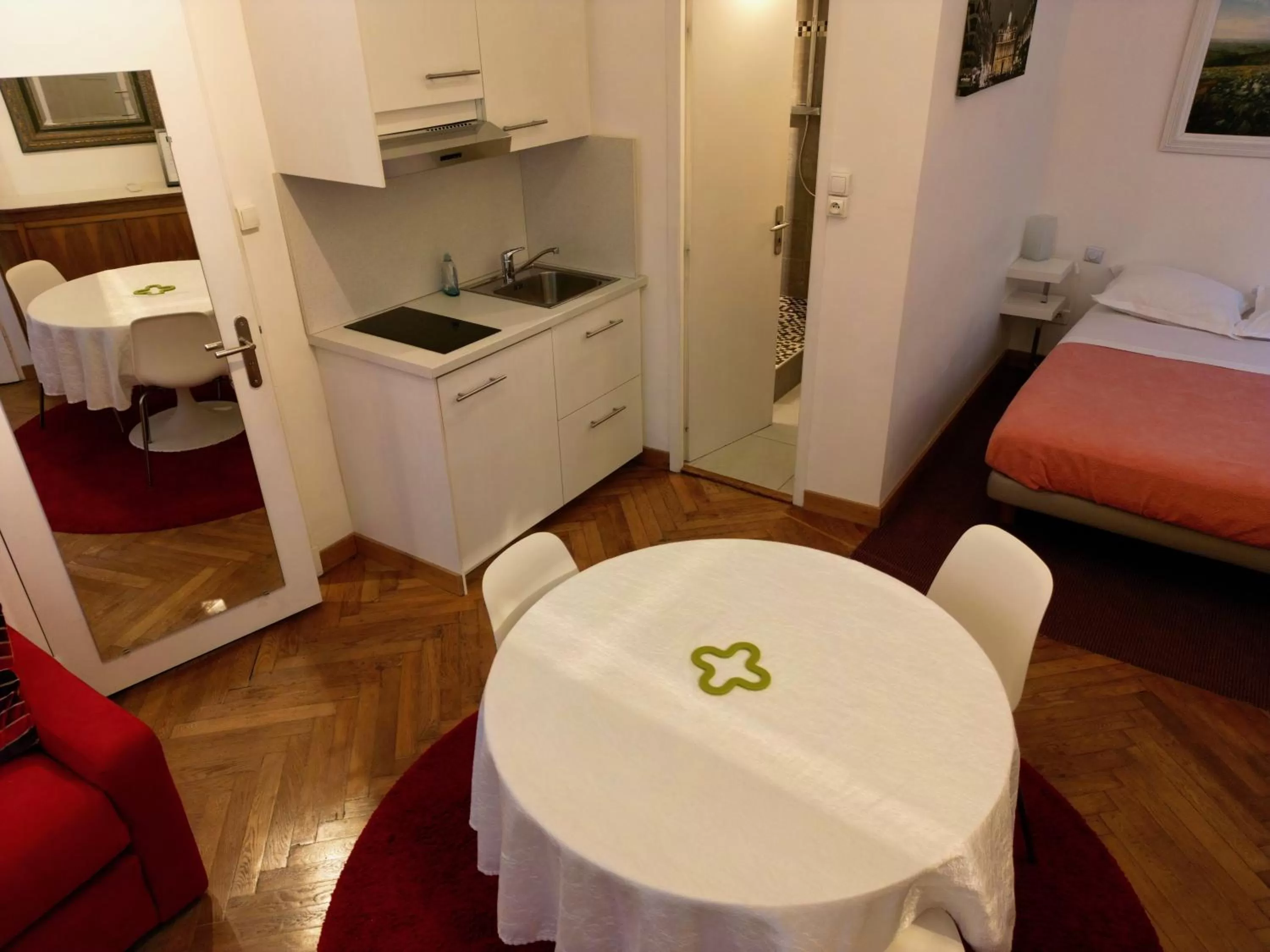 Bed in B&B "Clos Feuillat"