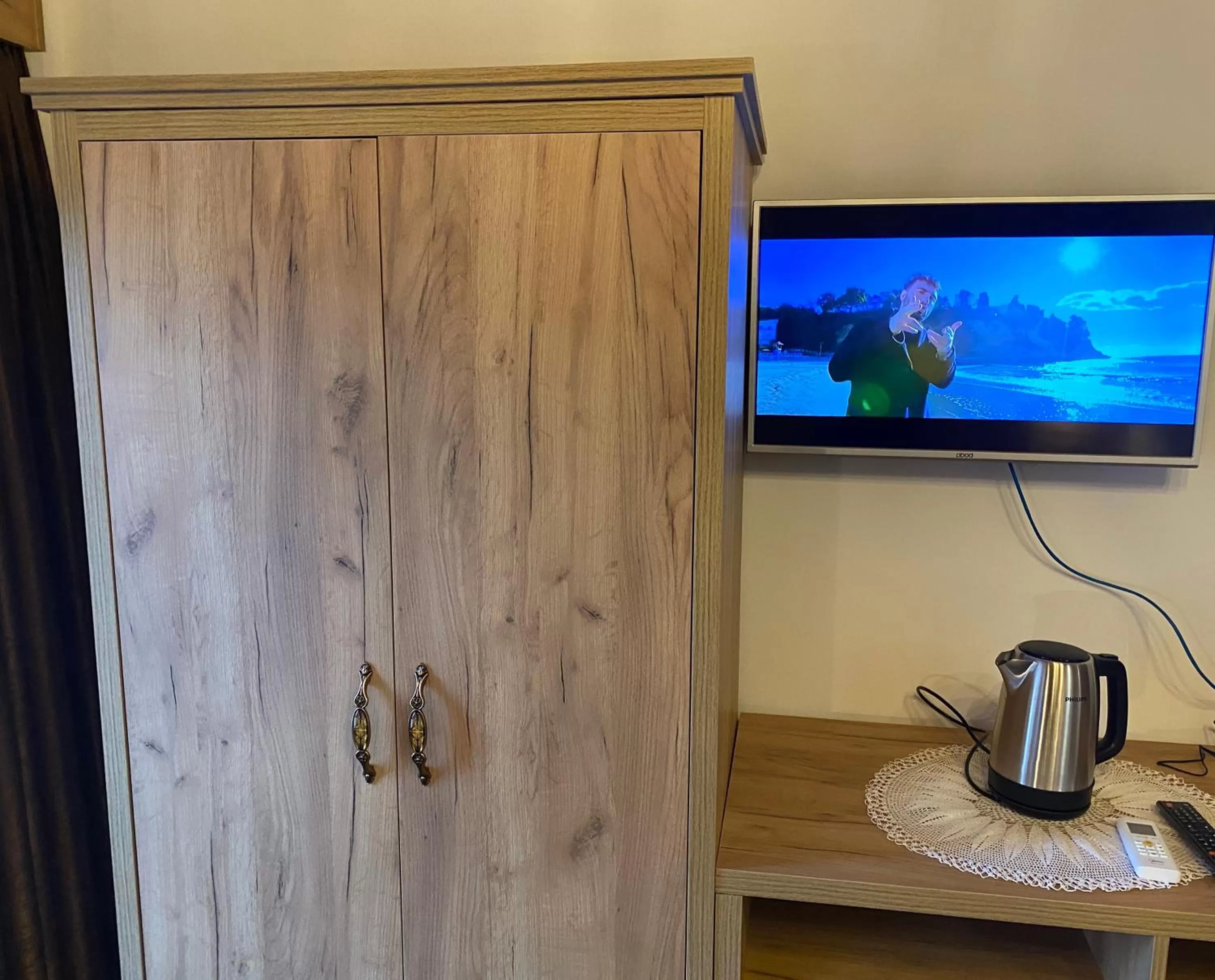 TV/Entertainment Center in HOTEL ANSEL