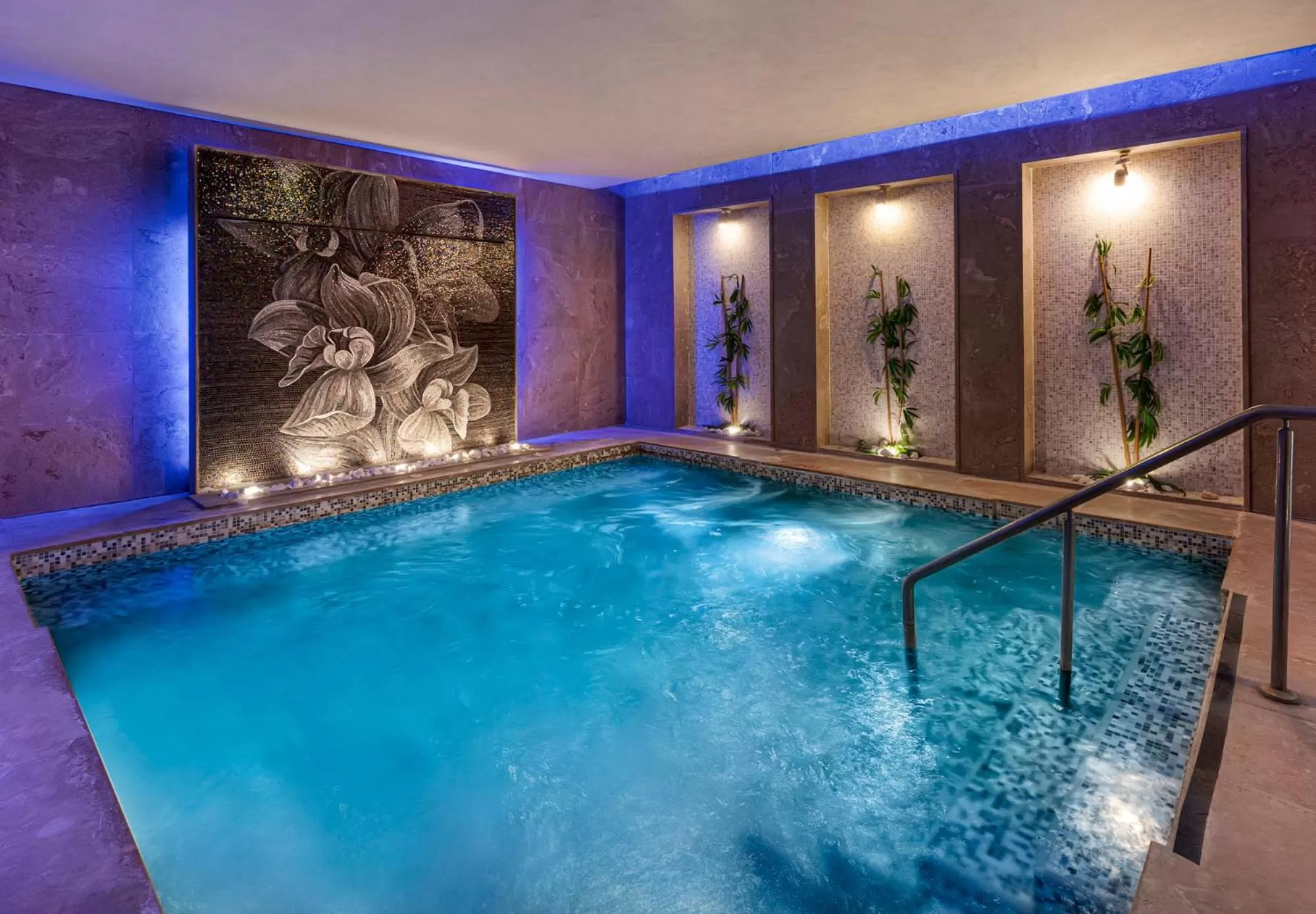 Hot Spring Bath in Kaya Izmir Thermal & Convention