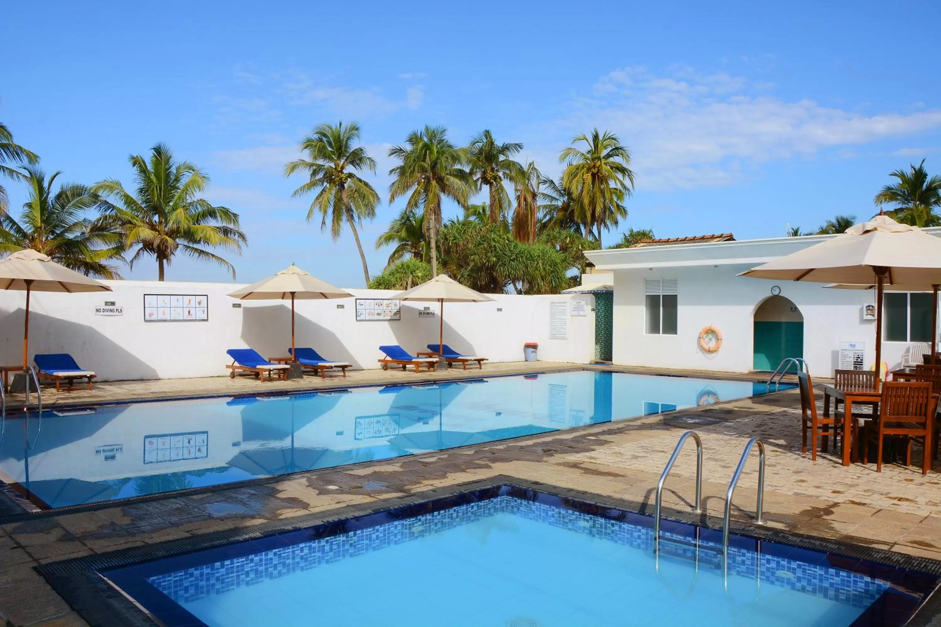 Pool view, Swimming Pool in Mount Breeze Hotel