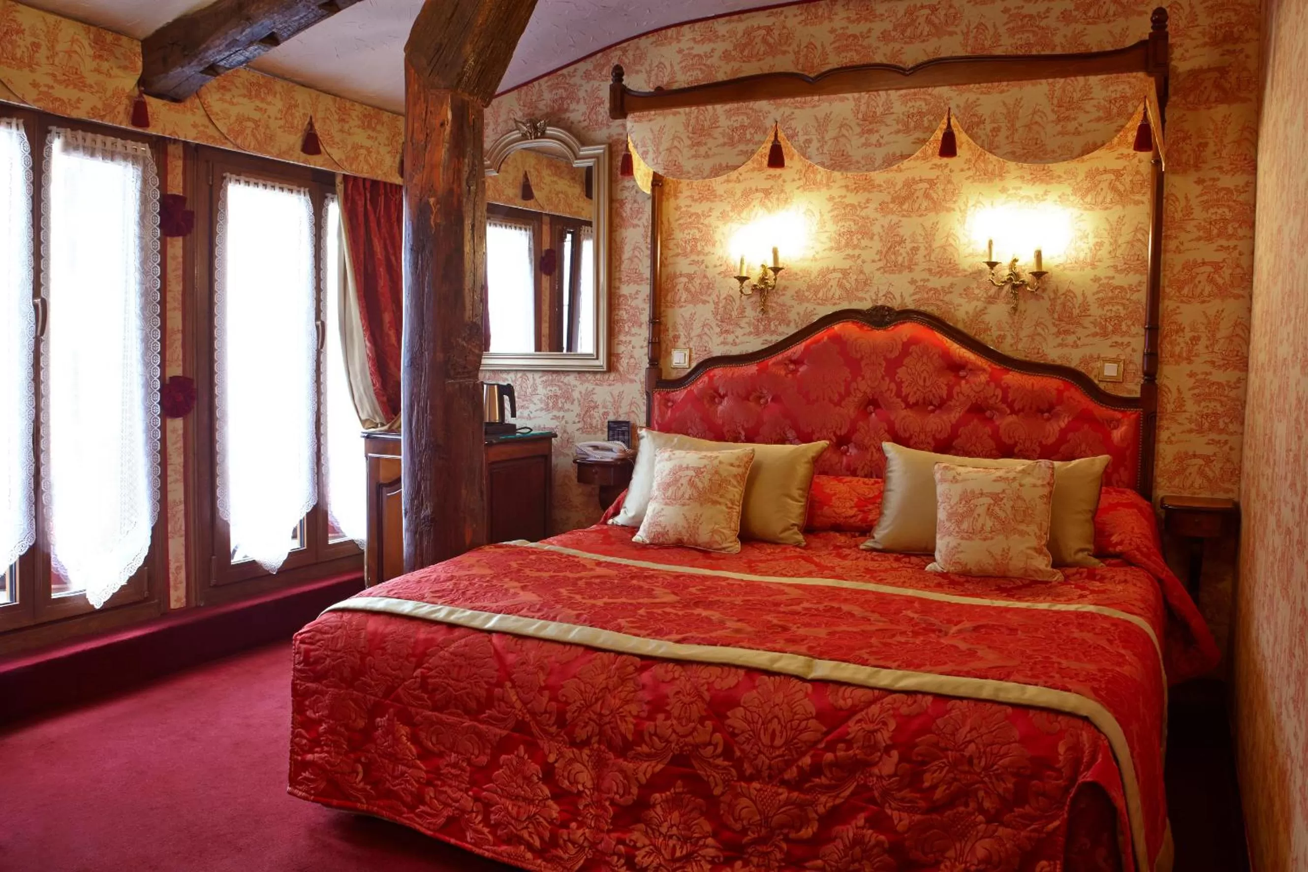 Balcony Room in Grand Hôtel Dechampaigne