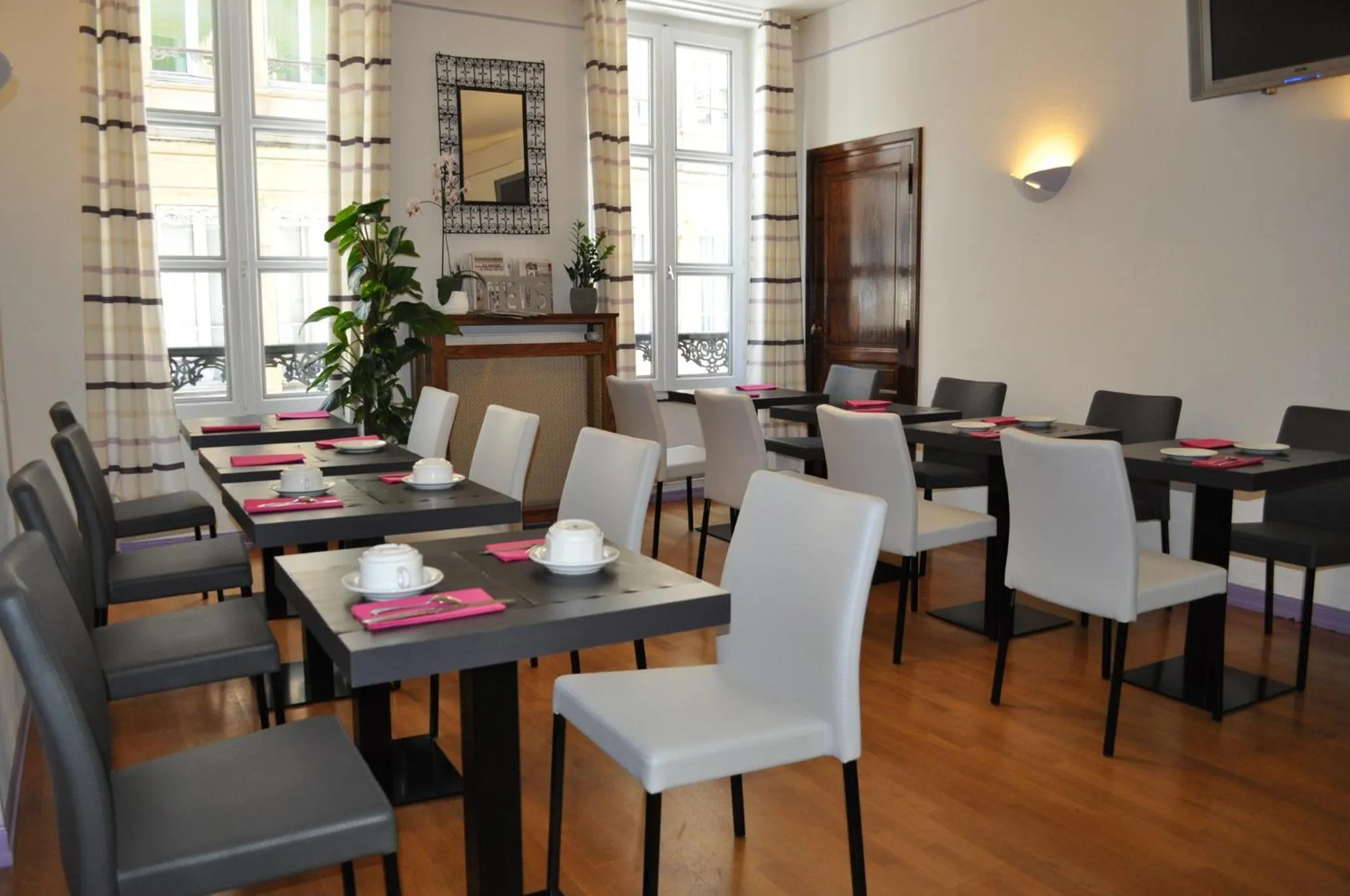 Restaurant/places to eat in Hôtel du Centre