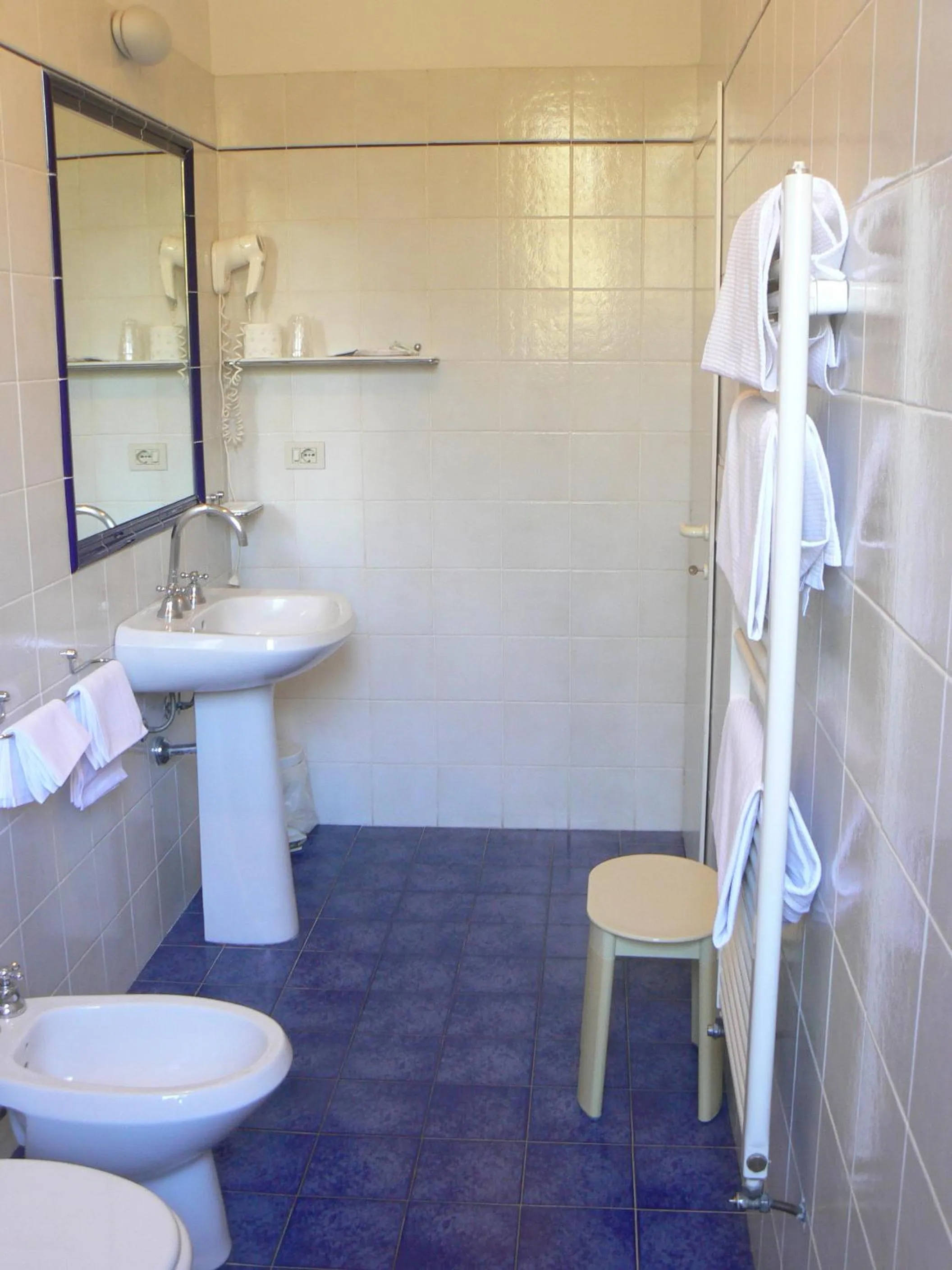 Bathroom in Hotel Moderno