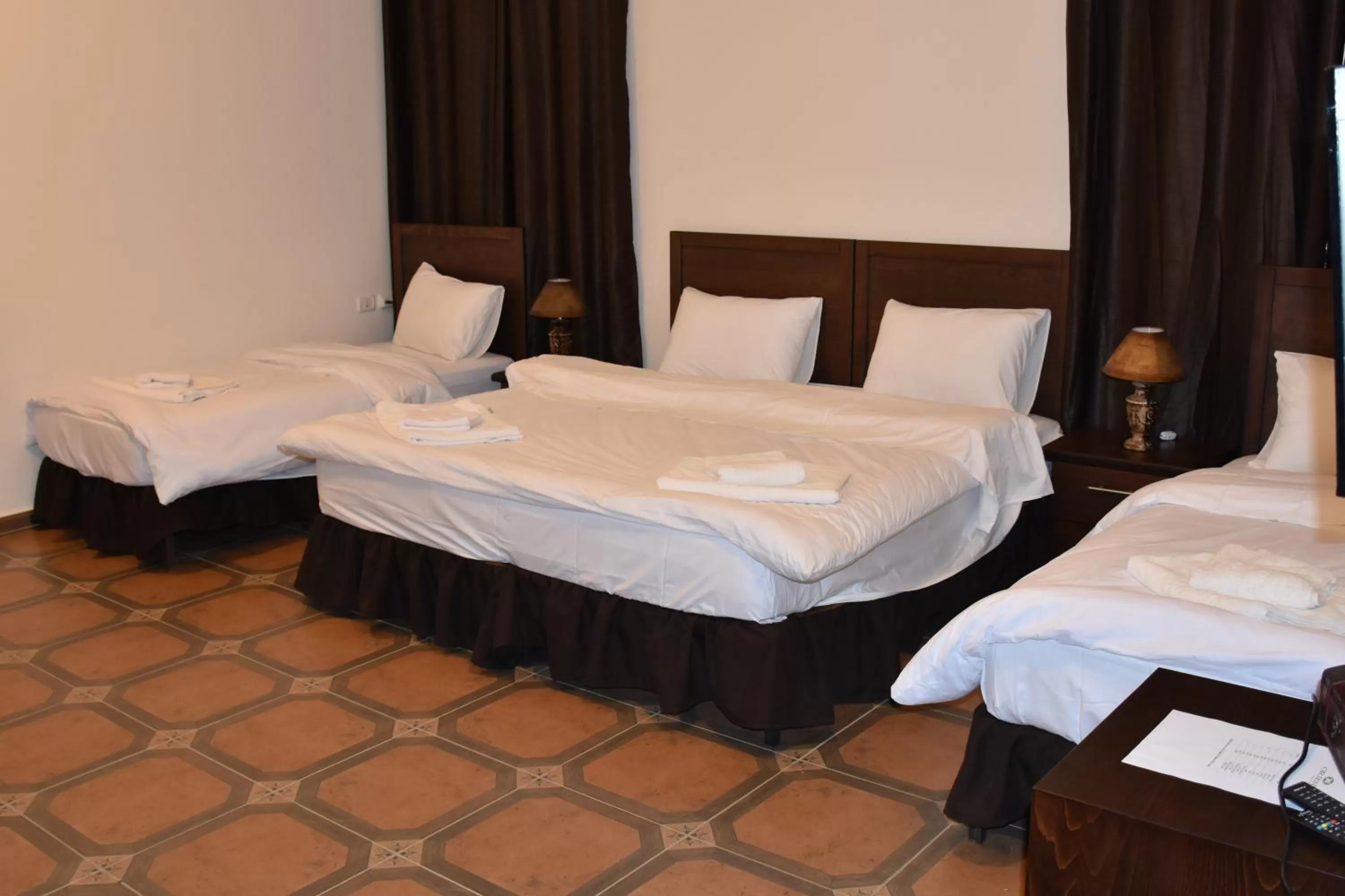 City view, Bed in Orient Hotel