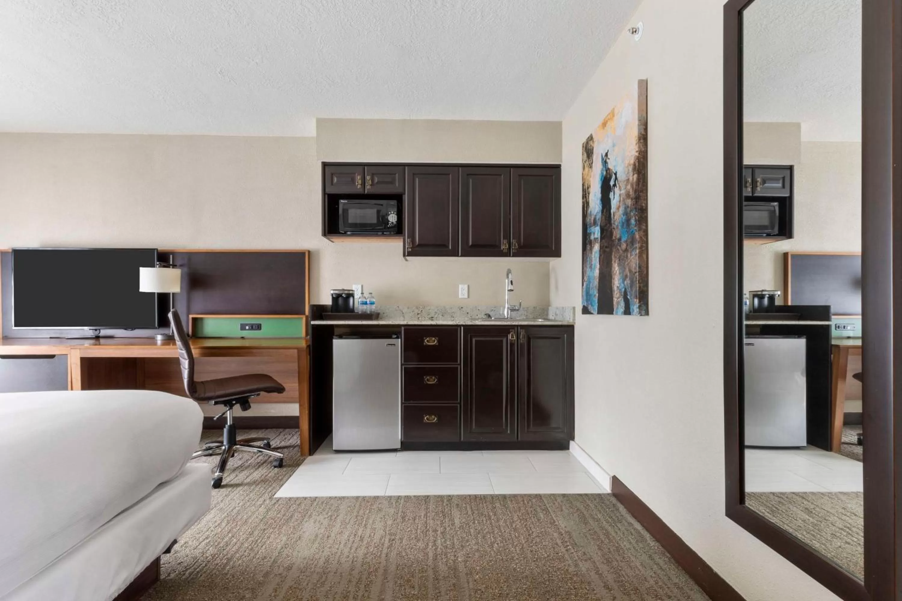 Kitchen or kitchenette in DoubleTree by Hilton Hotel Park City - The Yarrow
