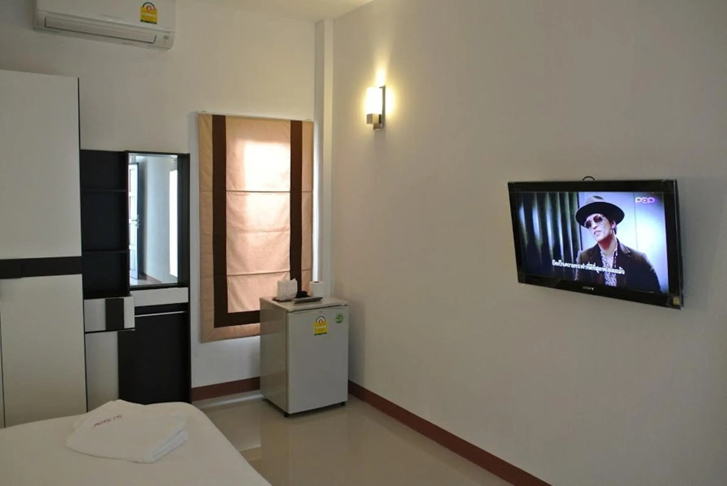 Communal lounge/ TV room in Sri Samui