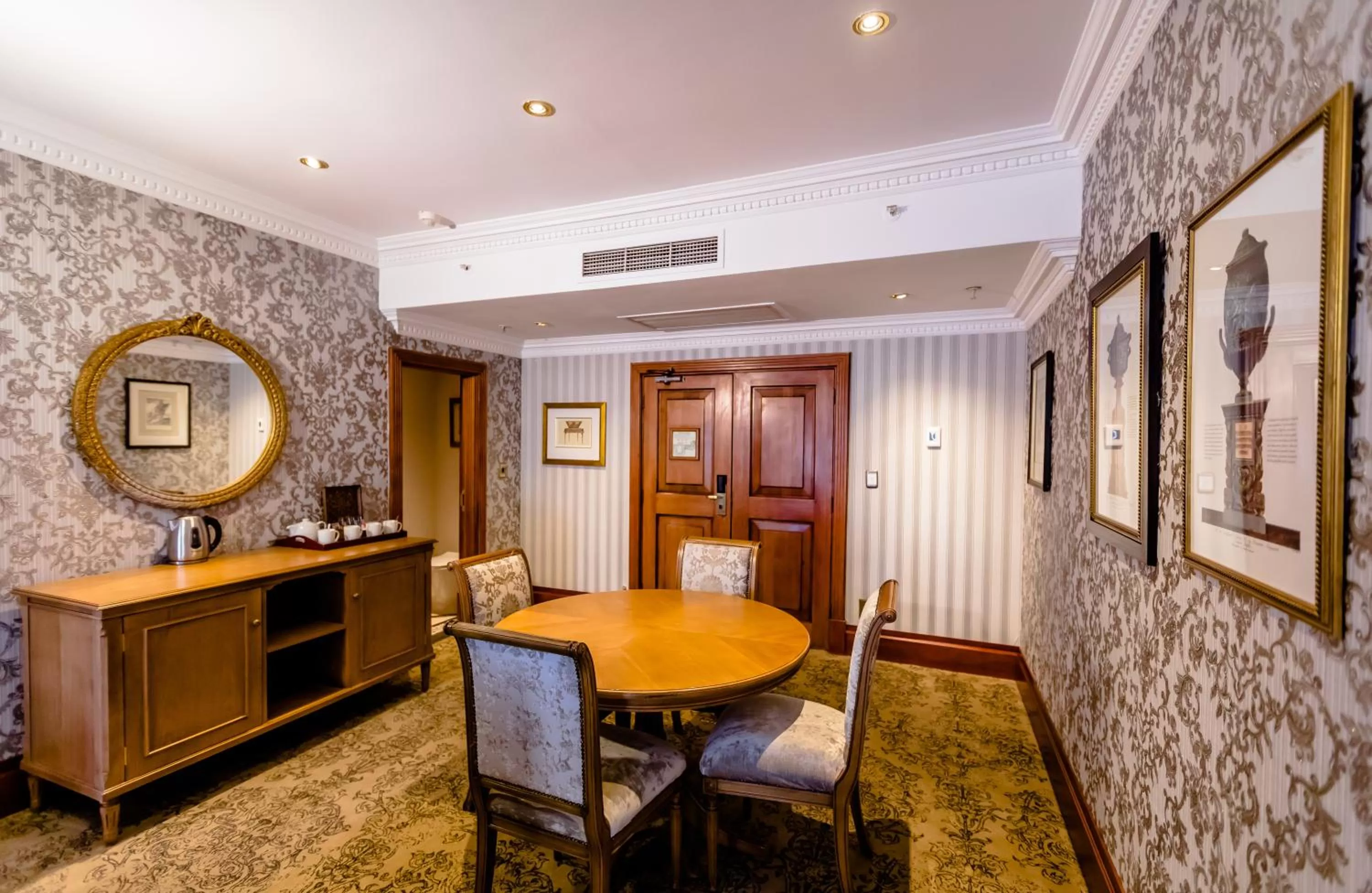 Dining area in Gold Reef City Hotel