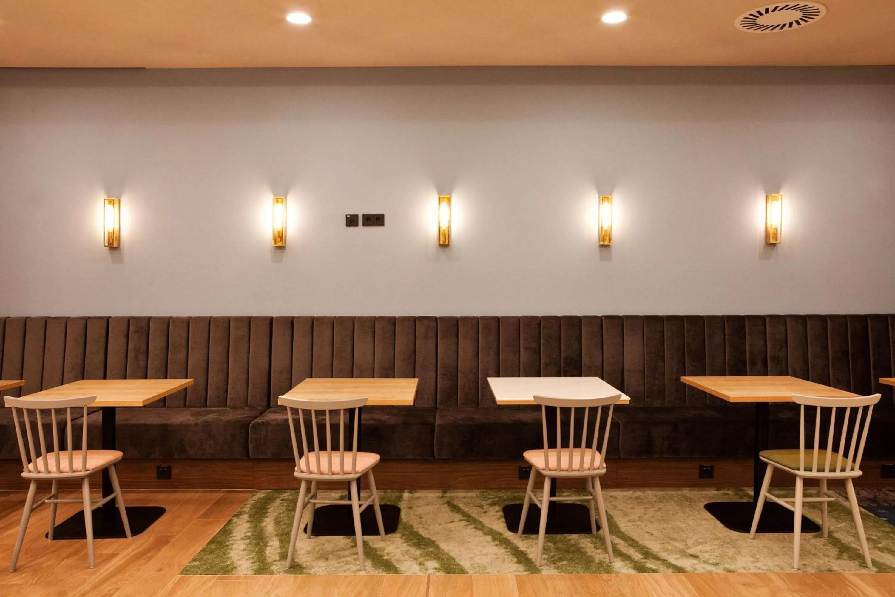 Restaurant/places to eat in Hilton Garden Inn Munich Messe