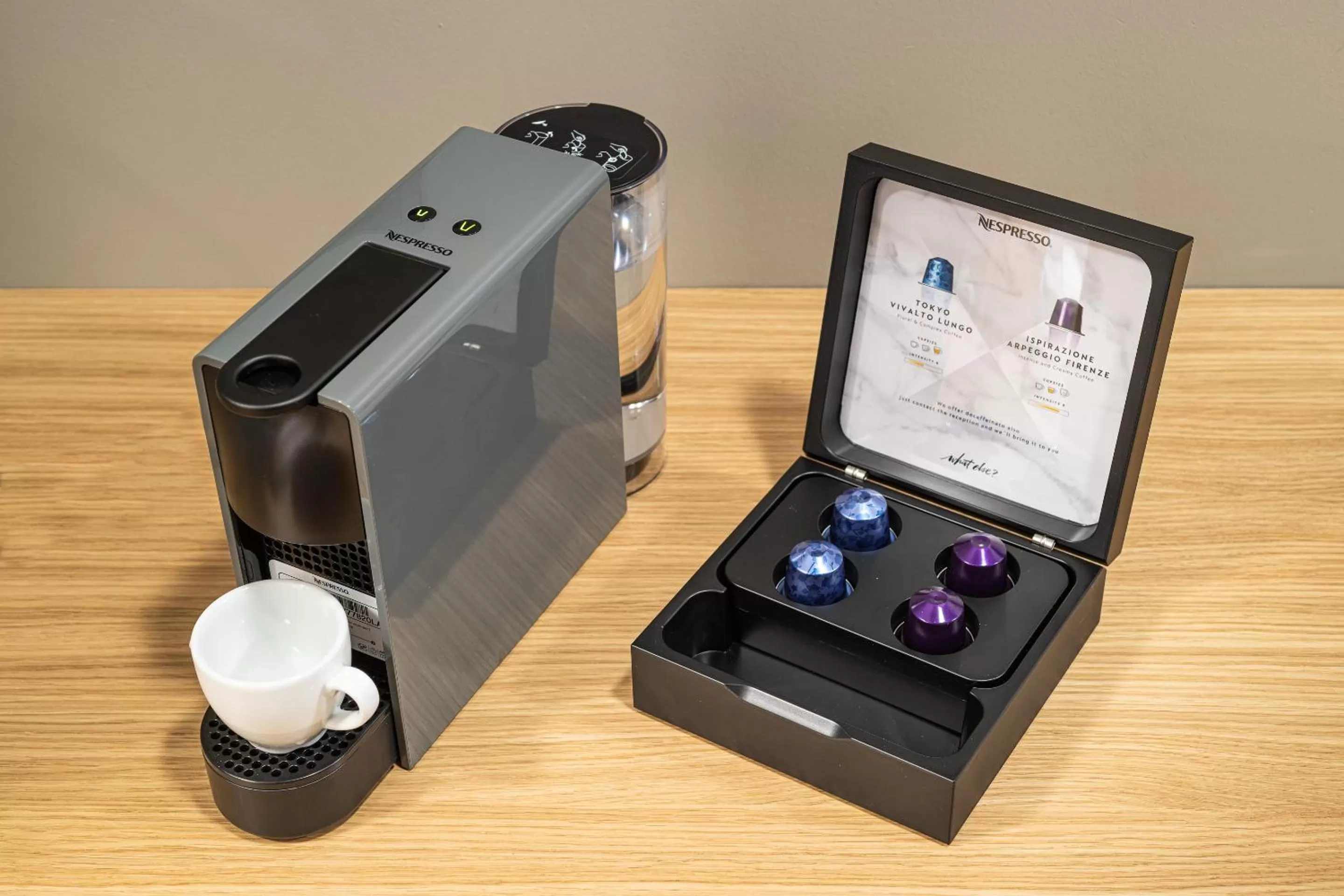 Coffee/tea facilities in Northern Light Inn