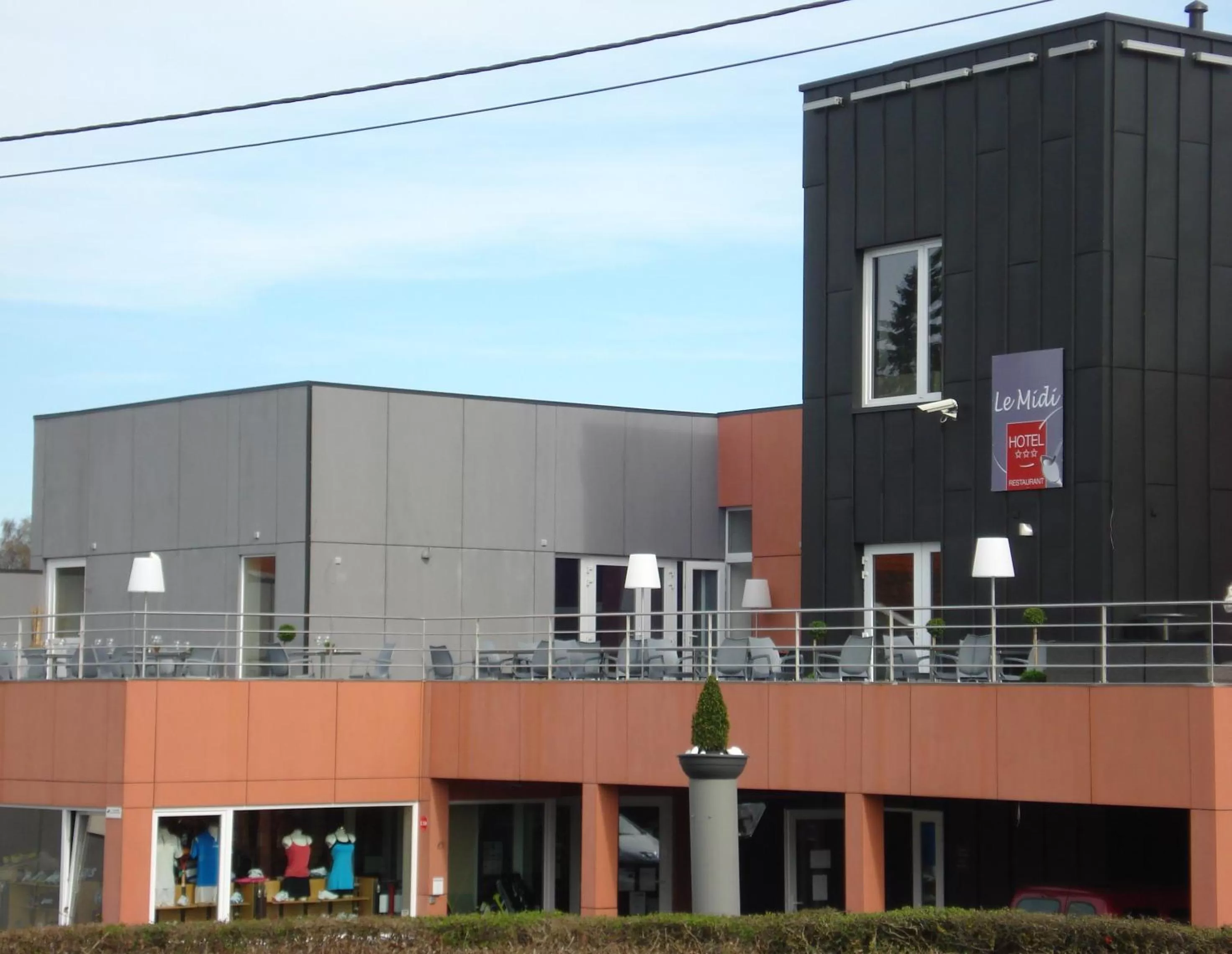 Facade/entrance in Hotel Le Midi