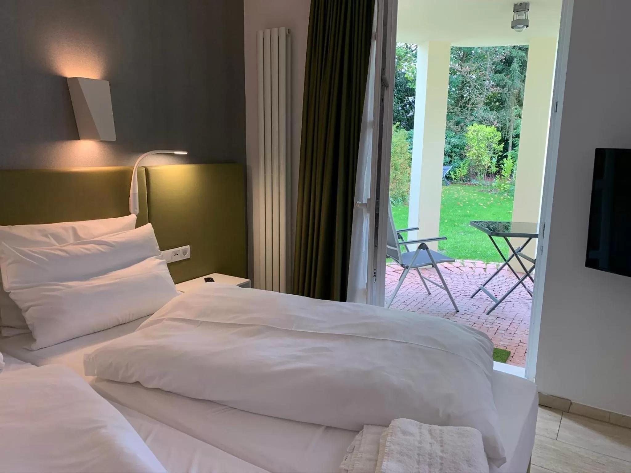 Photo of the whole room, Bed in Park-Lodge Am Rohrbusch